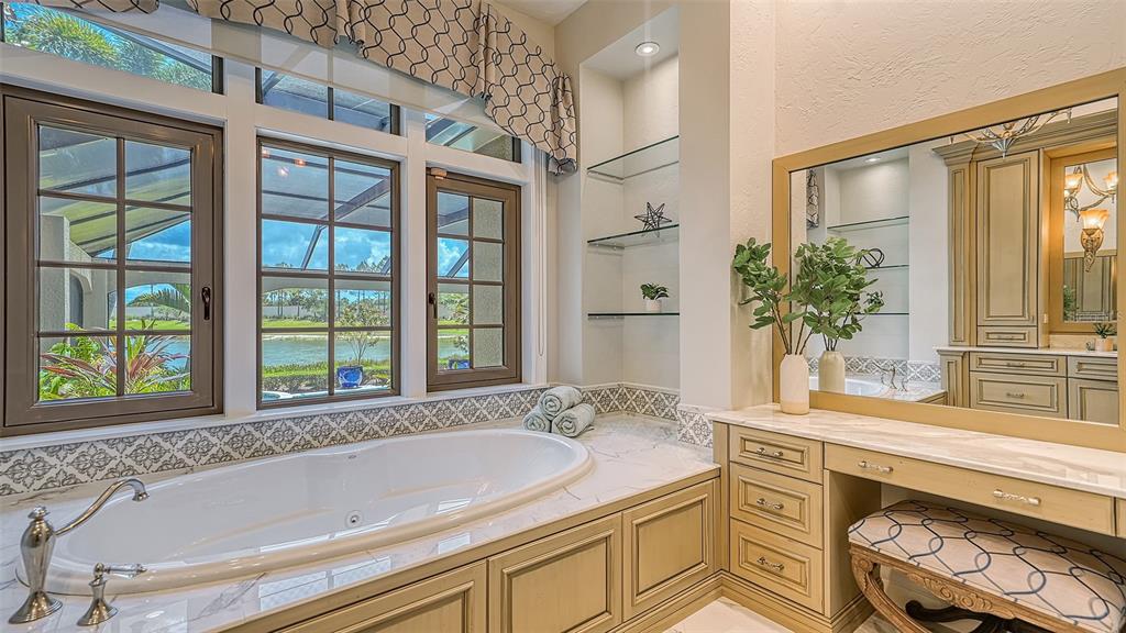 LAKE CLUB PH I - Residential