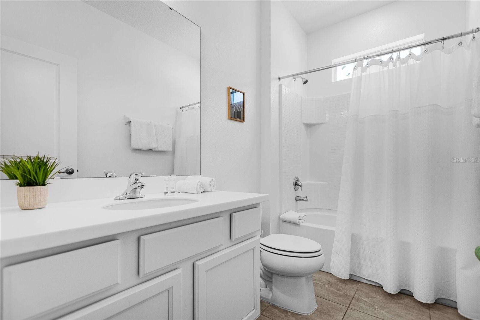 BELLAVIDA PH 2C - Residential