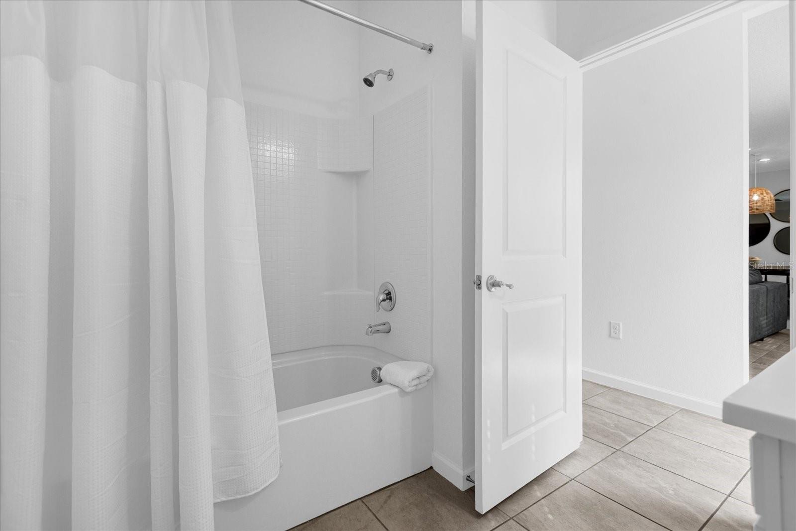 BELLAVIDA PH 2C - Residential