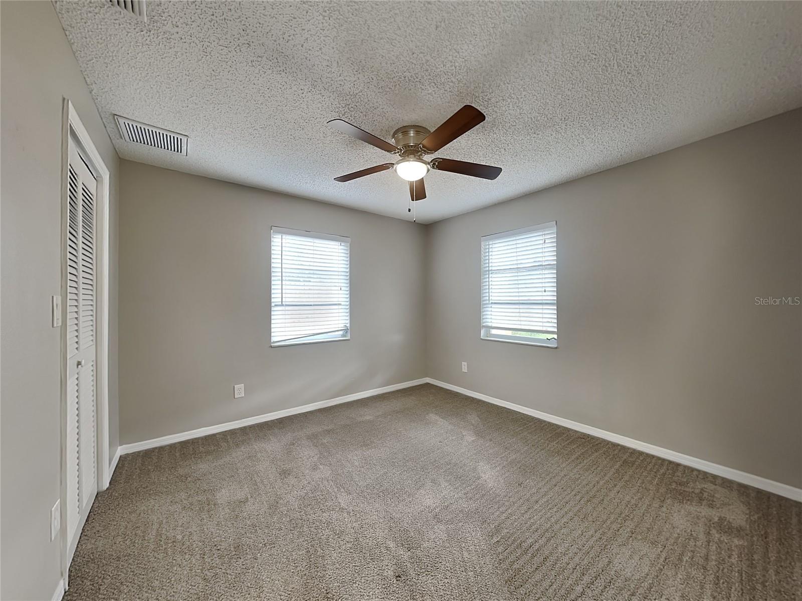 FLORIDA OAKS FIRST ADD - Residential Lease