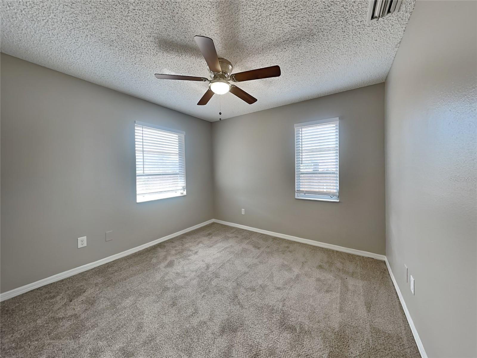 FLORIDA OAKS FIRST ADD - Residential Lease