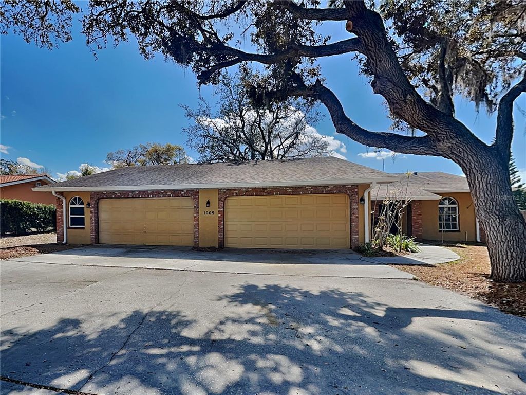 Photo of Tarpon Springs, FL 34689 (MLS # TB8483129)