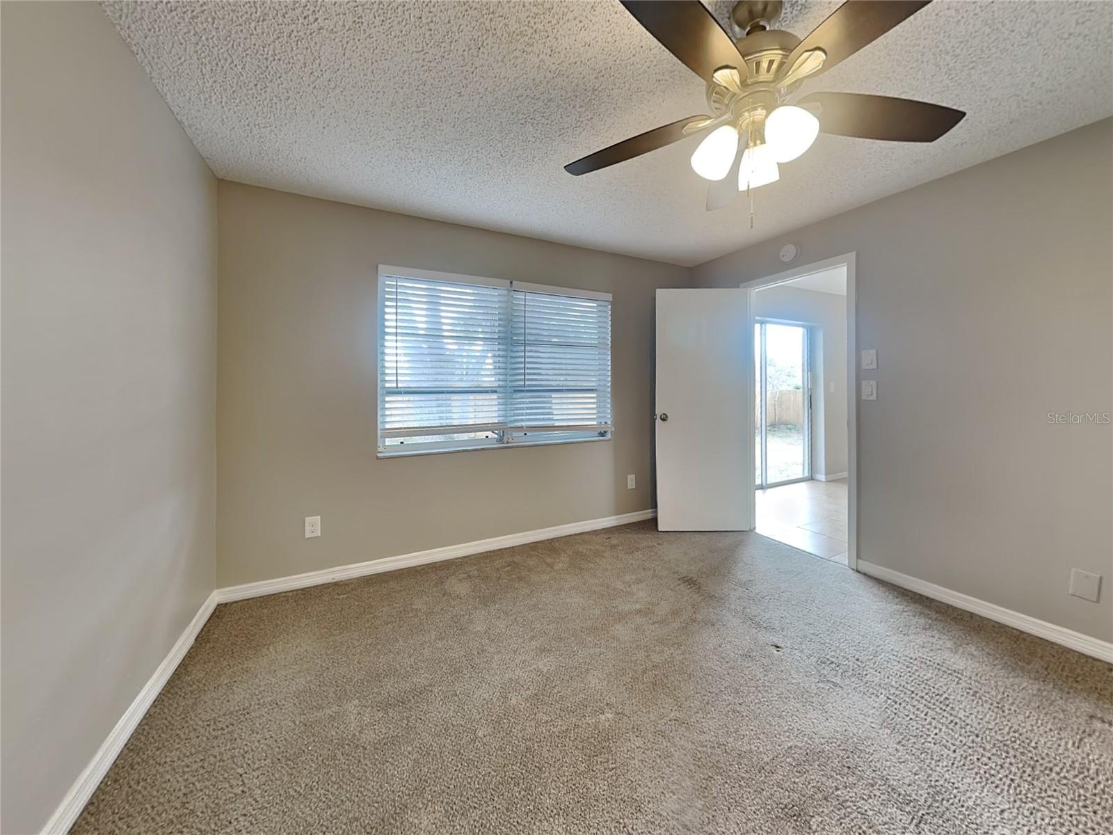 FLORIDA OAKS FIRST ADD - Residential Lease