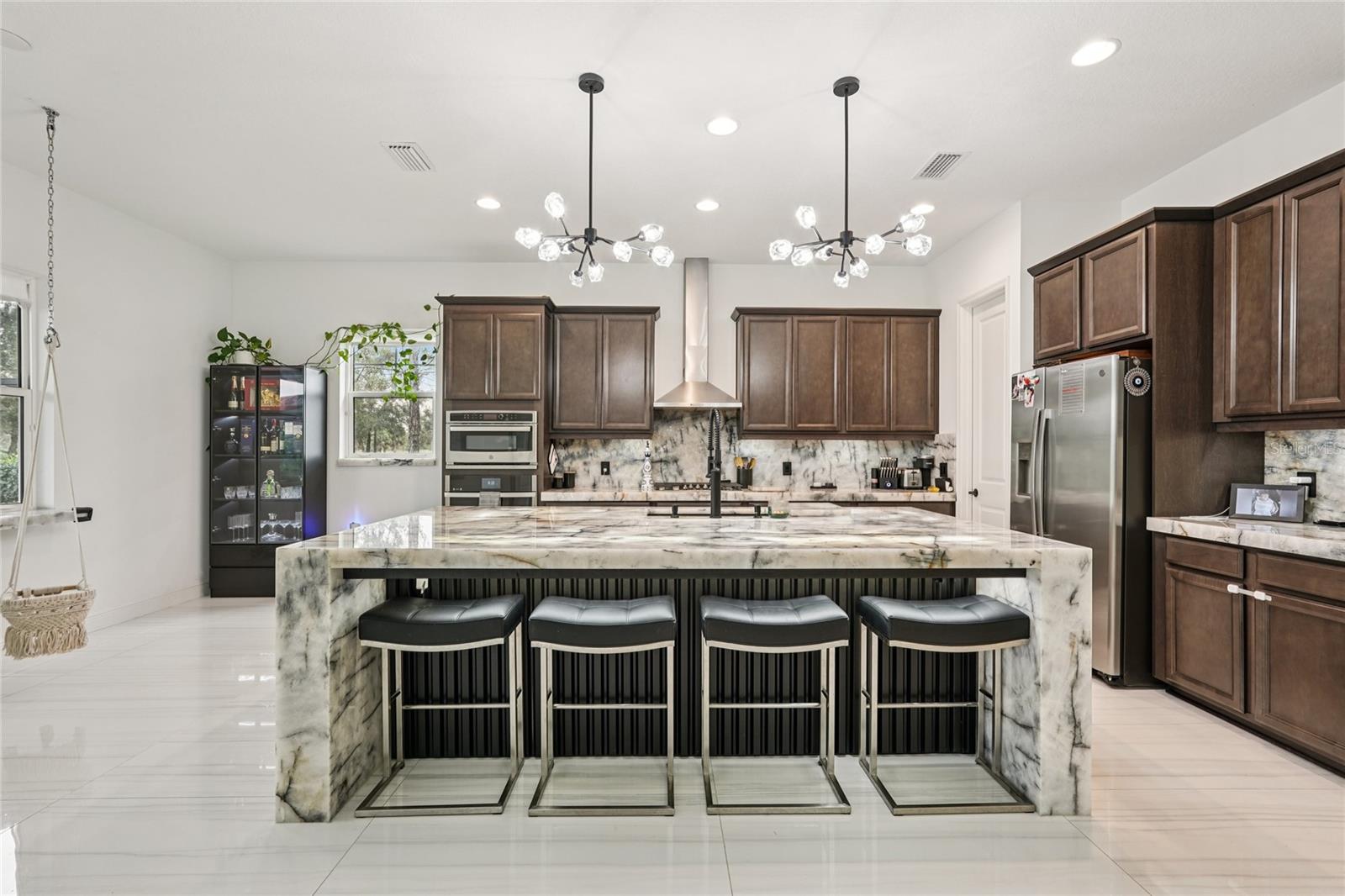 LAKEHOUSE COVE/WATERSIDE PH 1 - Residential