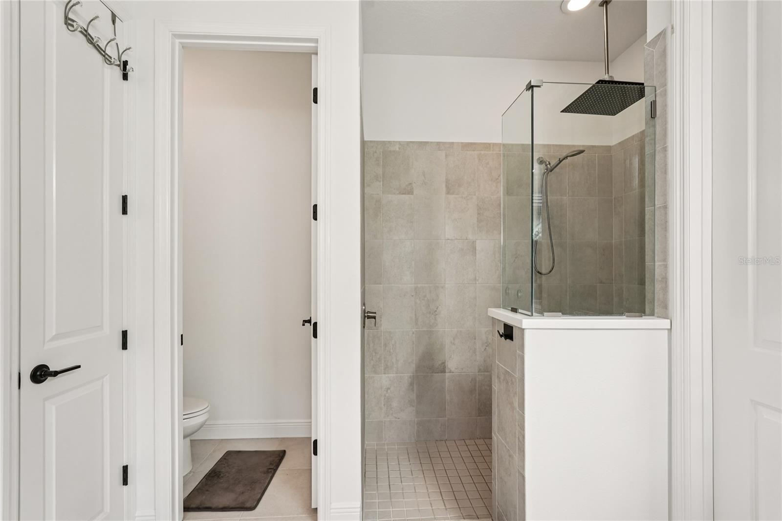 LAKEHOUSE COVE/WATERSIDE PH 1 - Residential