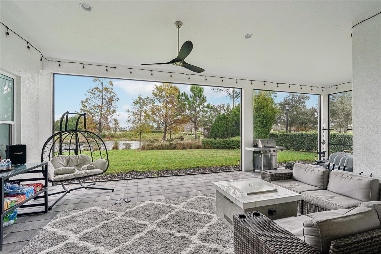 LAKEHOUSE COVE/WATERSIDE PH 1 - Residential