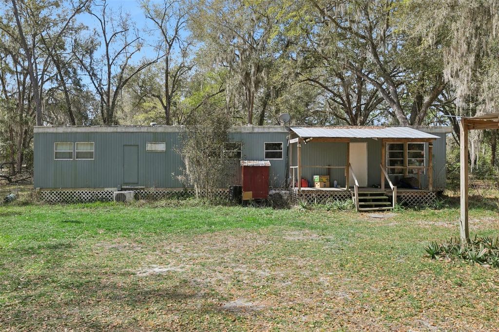 Photo of 15527 Trousdale Street, Clermont, FL 34715 (MLS # G5109324)