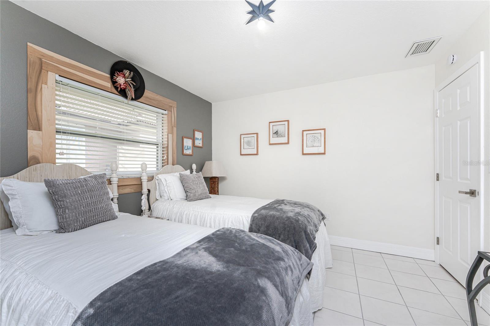 PUNTA GORDA ISLES SEC 14 - Residential