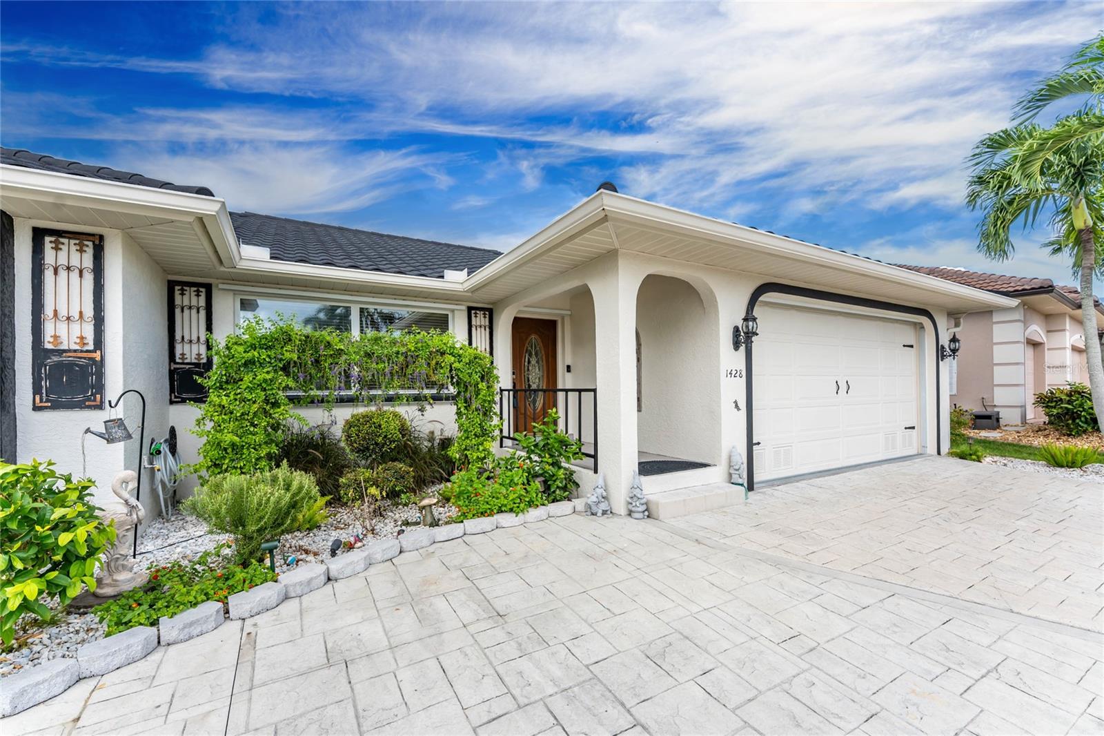 PUNTA GORDA ISLES SEC 14 - Residential