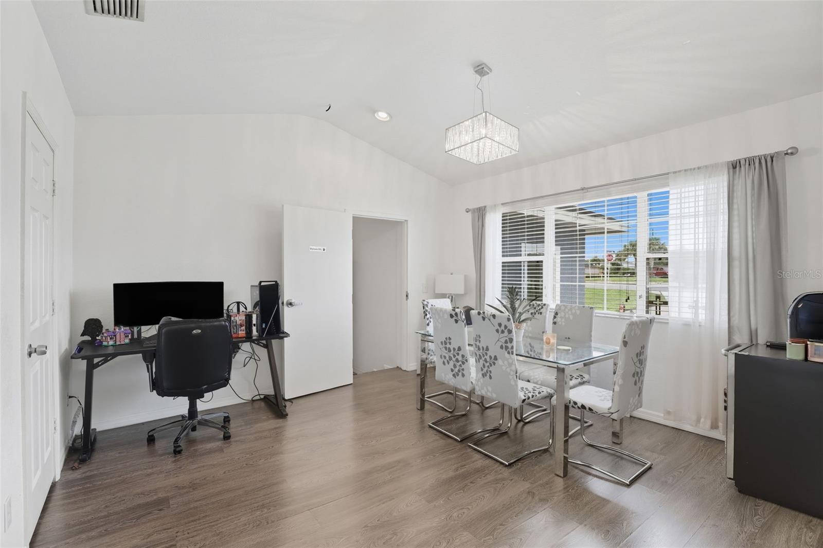 25-23-29-0000-00-087 - Residential