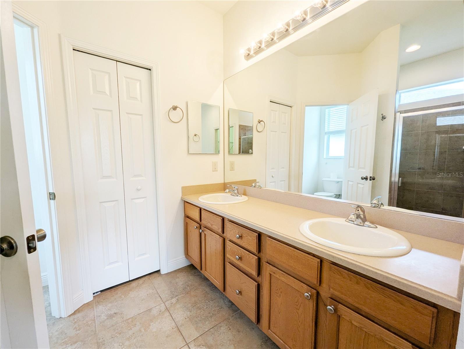 BRENTWOOD VILLAS V - Residential