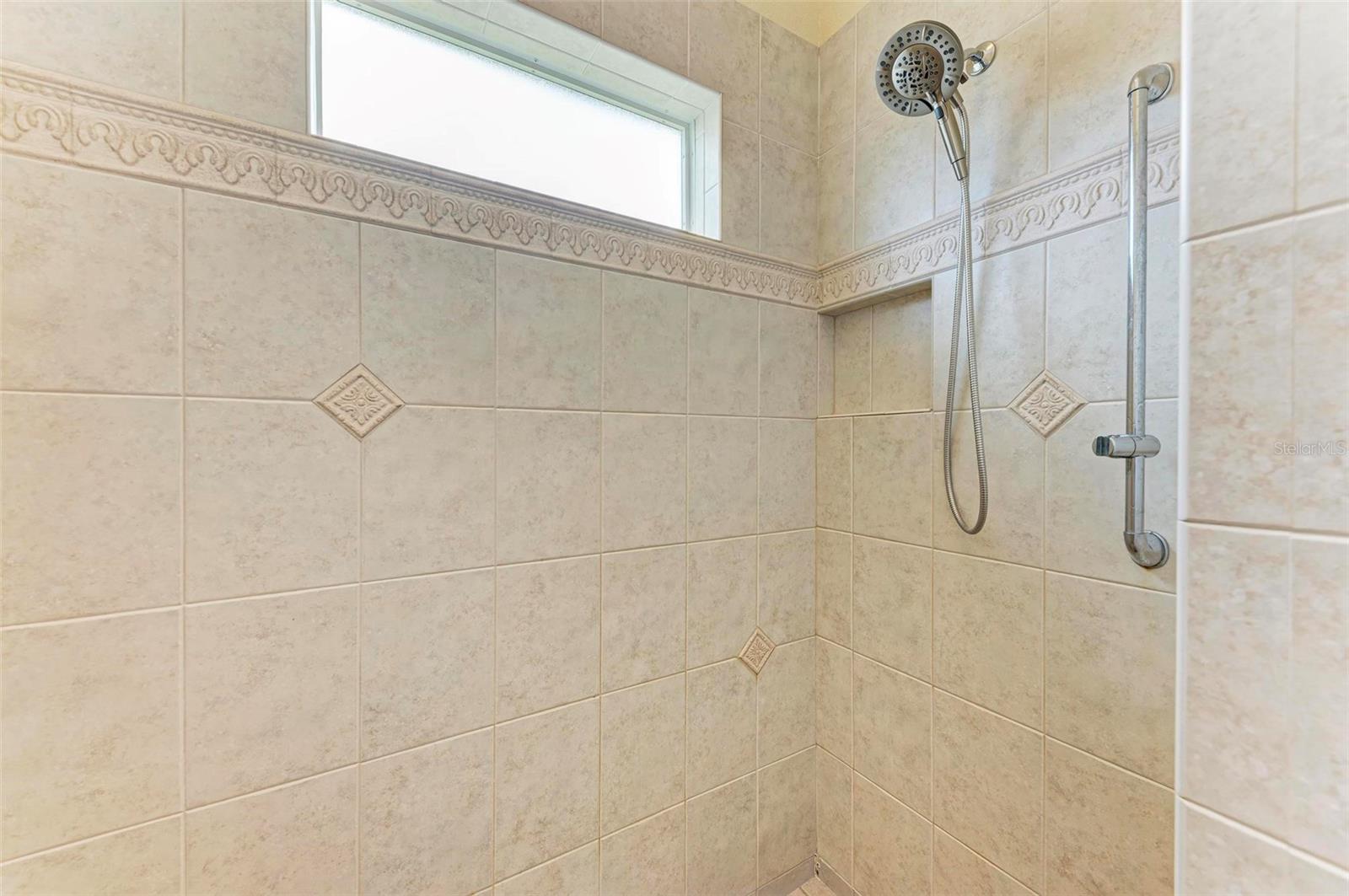 BOBCAT TRAIL - Residential