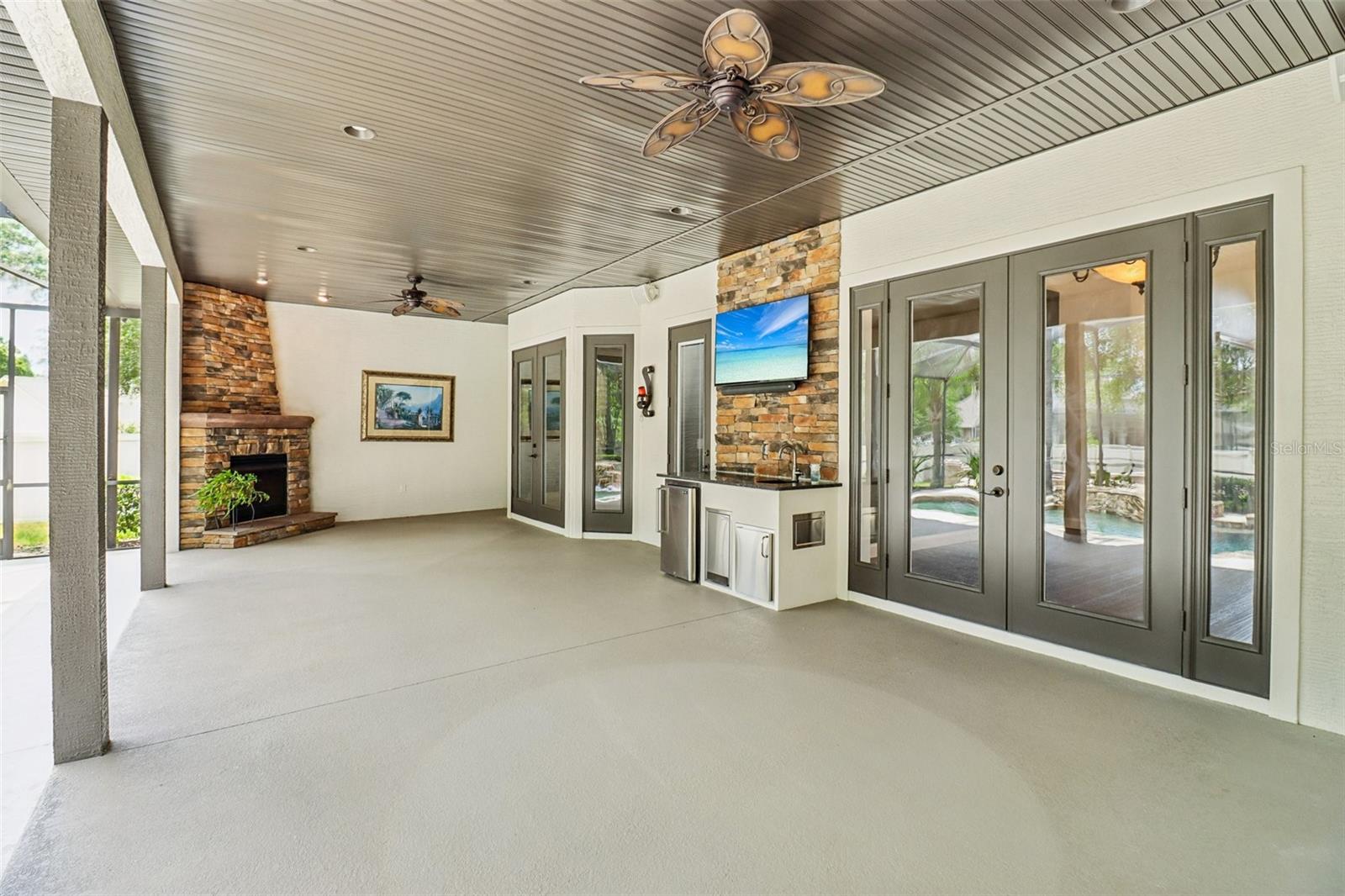 SILVER LAKE MEADOWS SUB - Residential