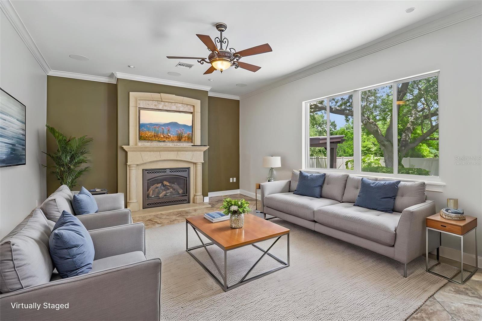 SILVER LAKE MEADOWS SUB - Residential