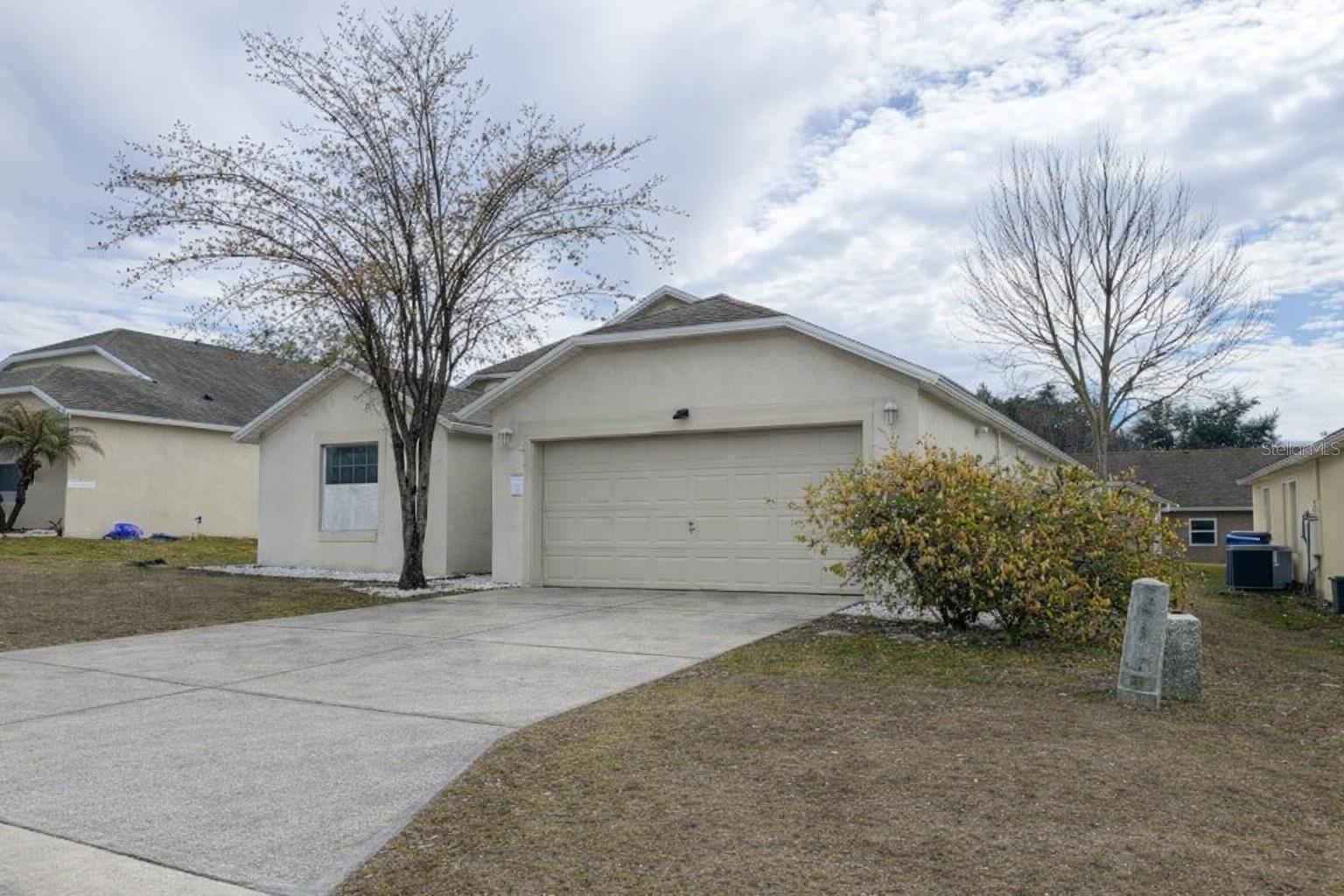 ESTATES LAKE ST CHARLES - Residential