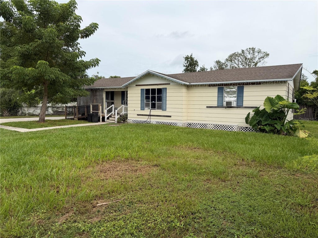 Photo of 316 E Whidden Street, Arcadia, FL 34266 (MLS # A4708695)