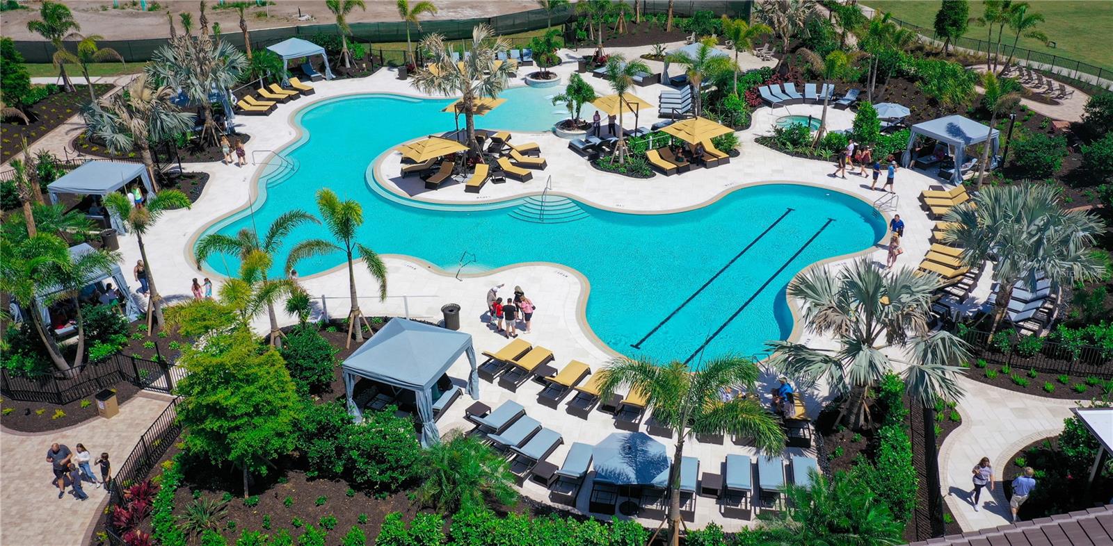 SADDLESTONE AT STAR FARMS LAKEWOOD RANCH - Residential