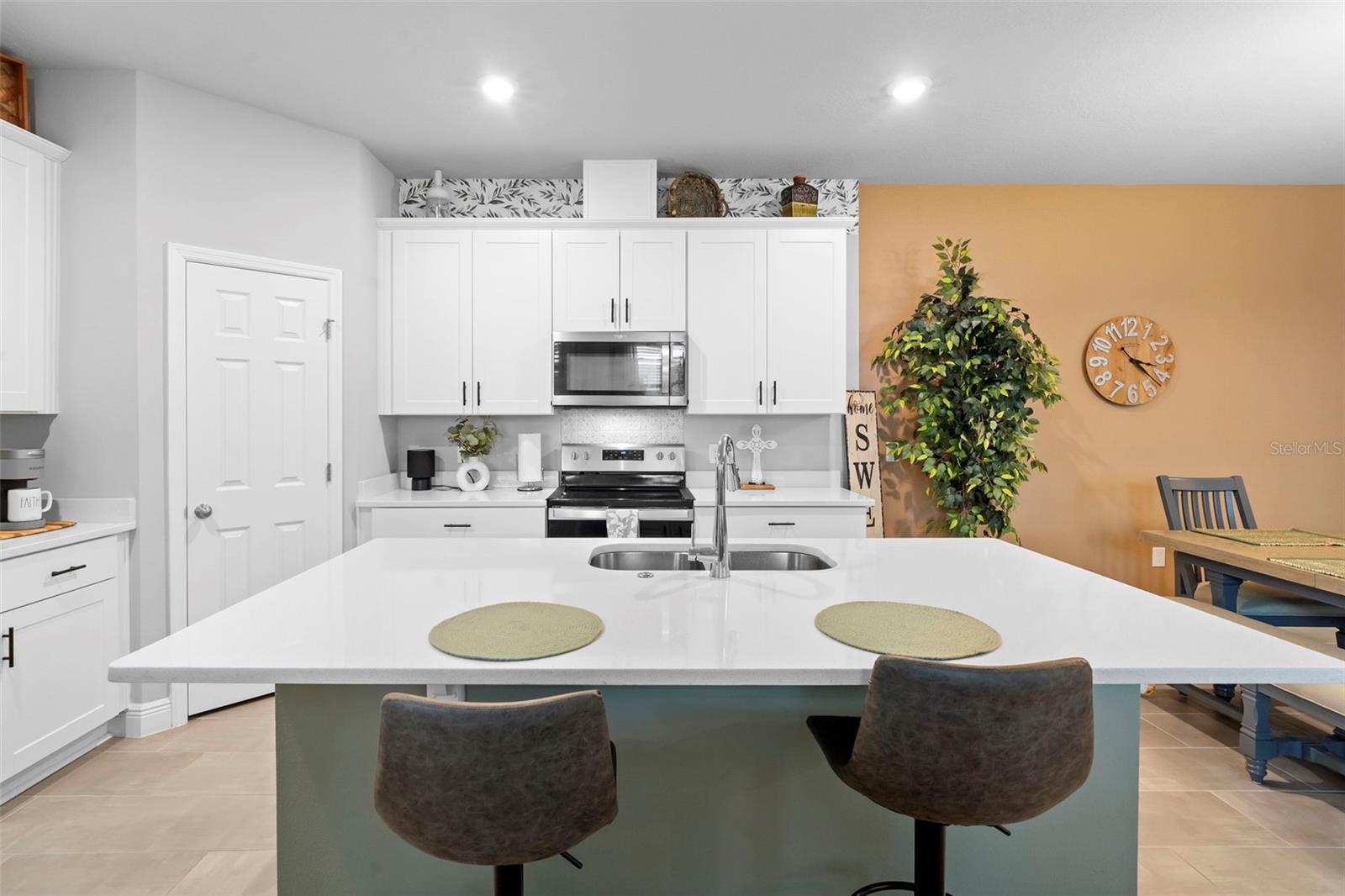 ENCLAVE AT HAWKS CREST - Residential