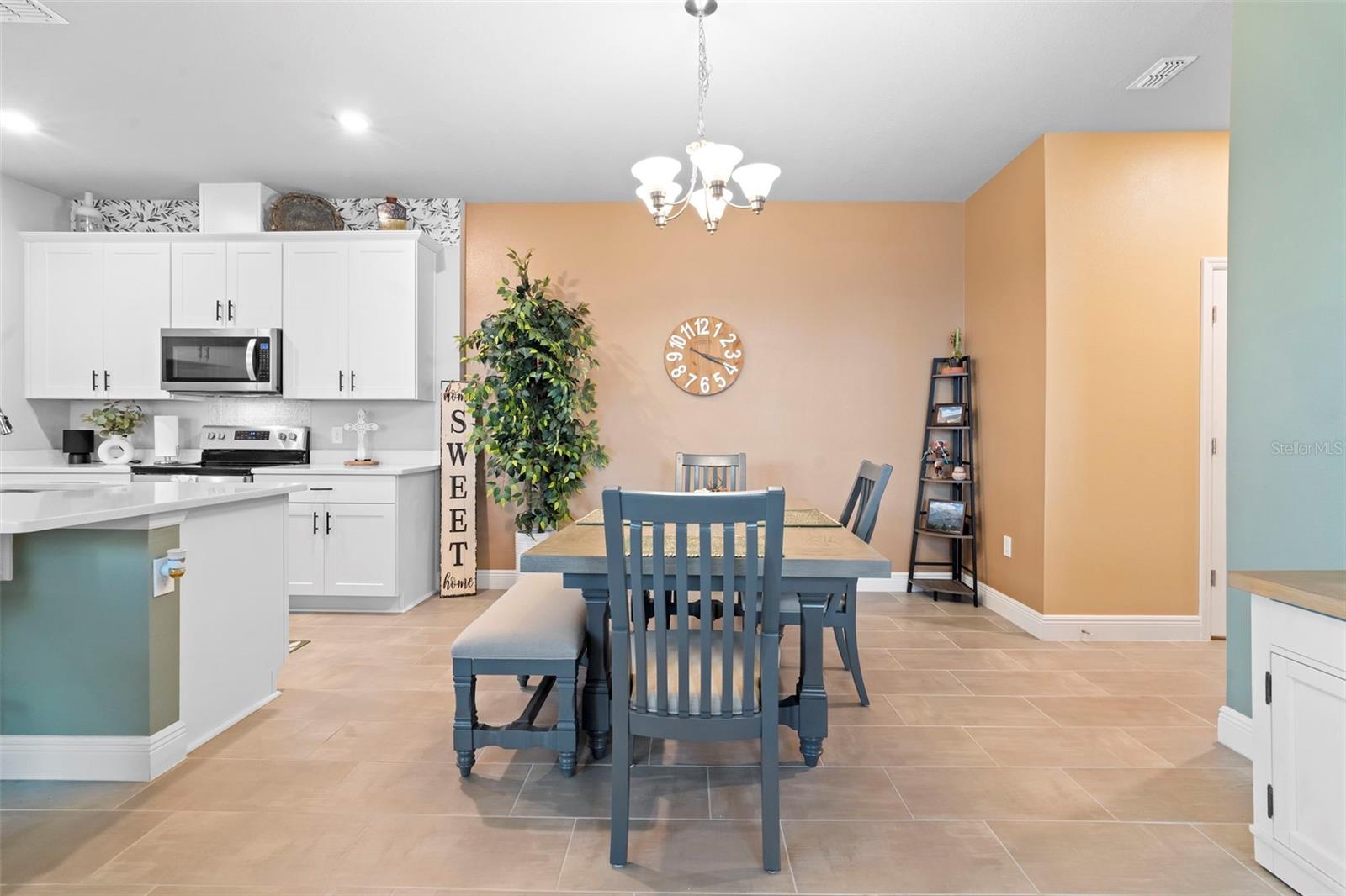 ENCLAVE AT HAWKS CREST - Residential