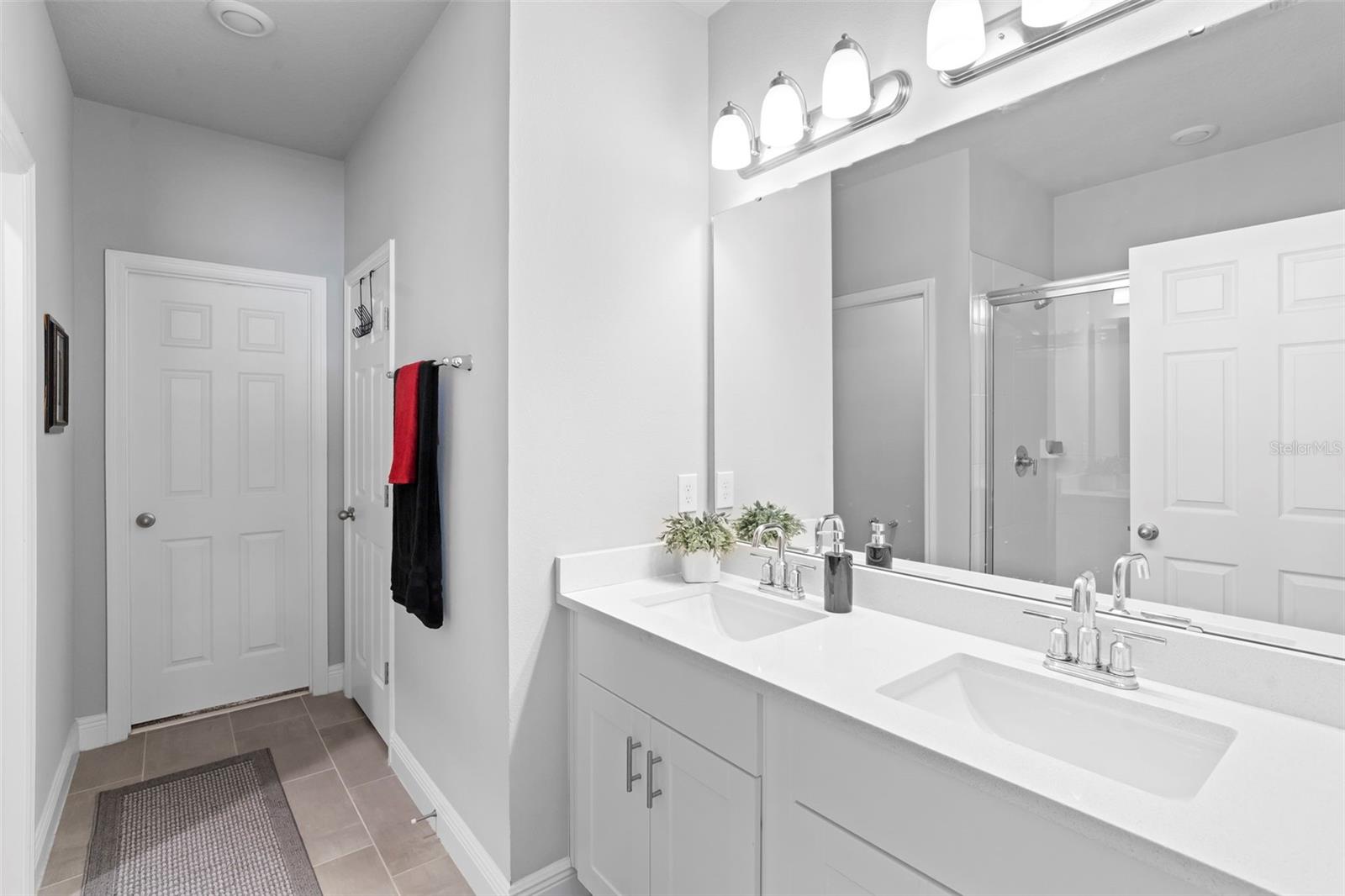 ENCLAVE AT HAWKS CREST - Residential