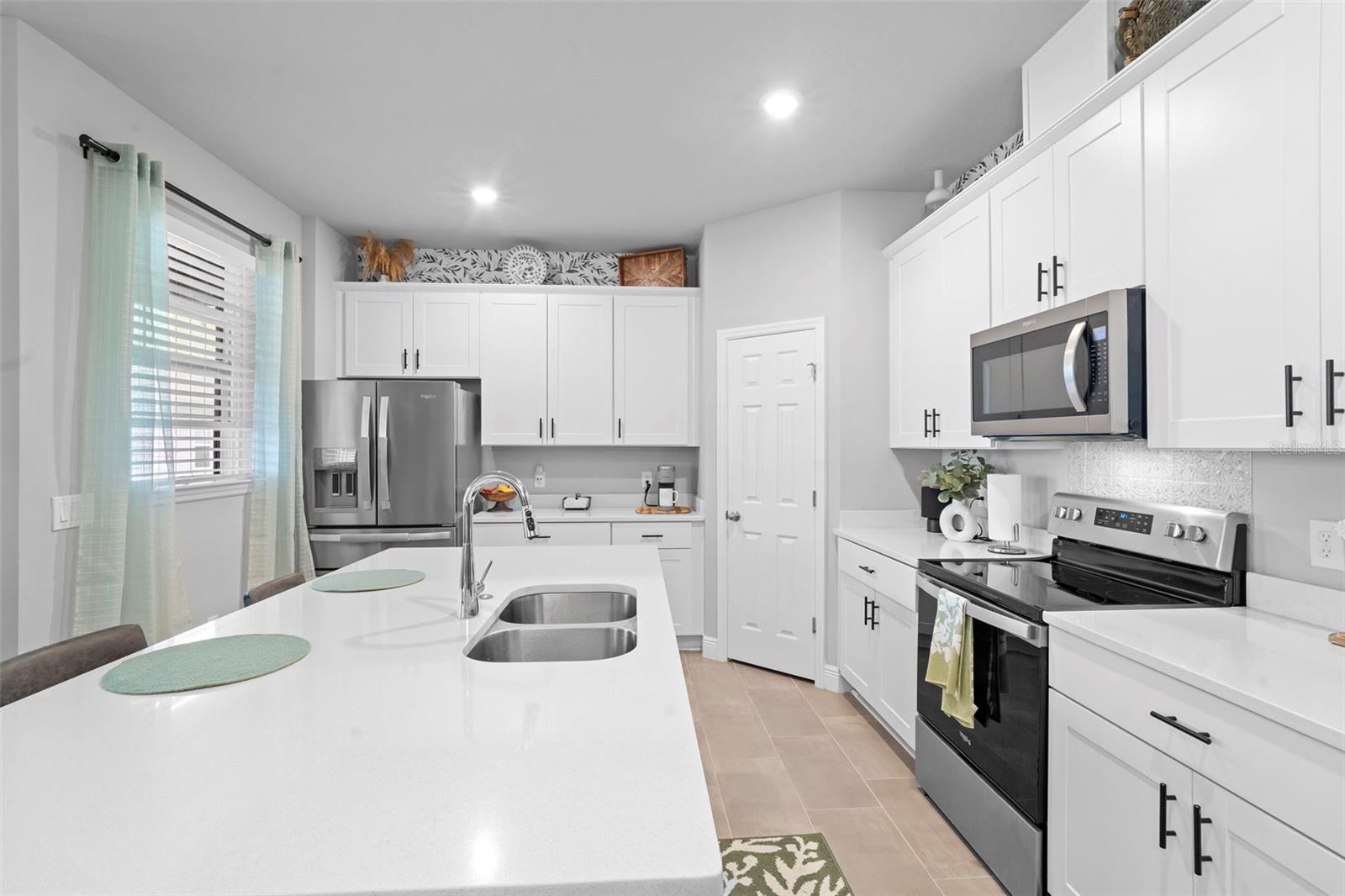 ENCLAVE AT HAWKS CREST - Residential