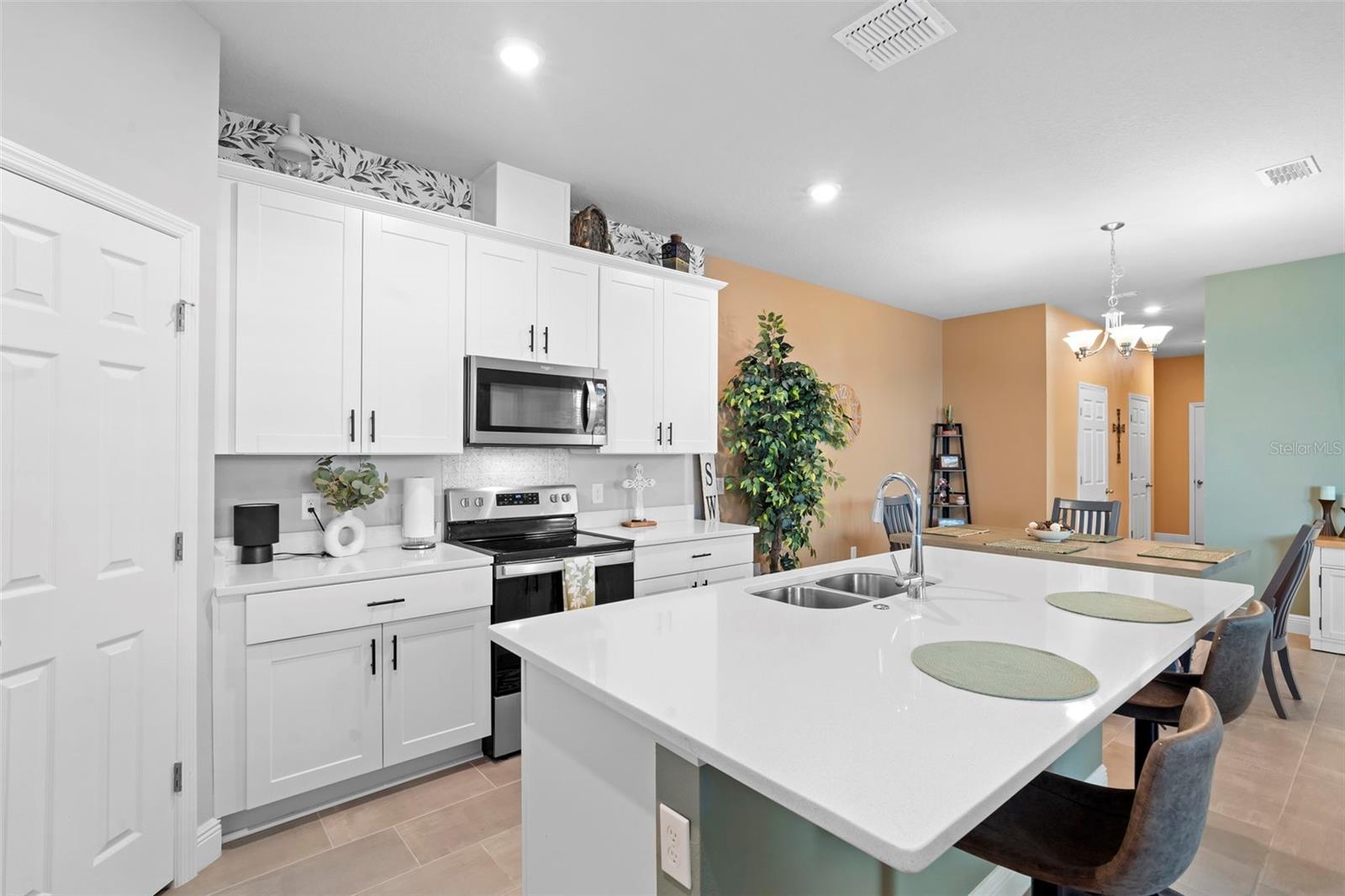 ENCLAVE AT HAWKS CREST - Residential