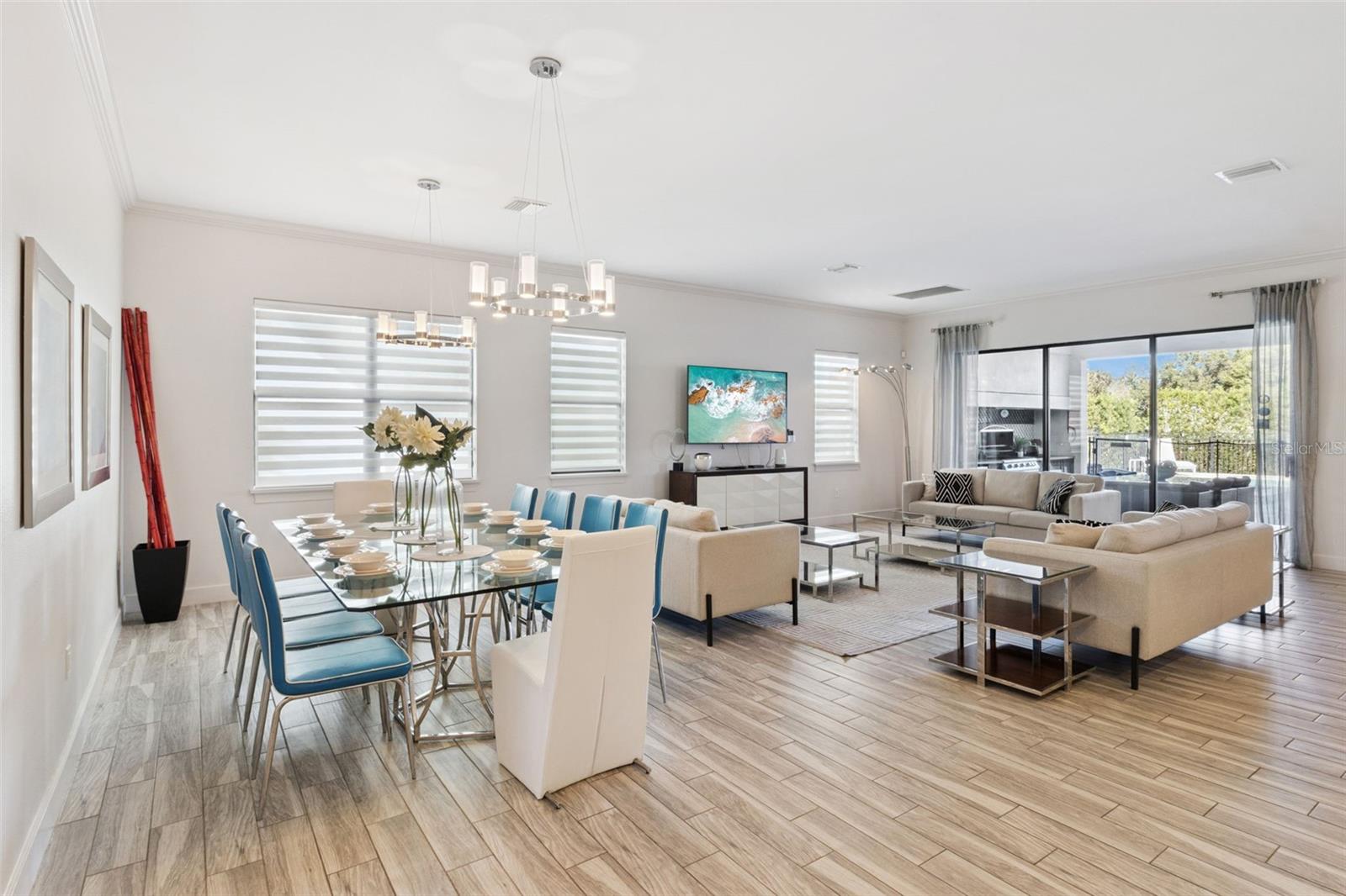 7423 SPARKLING COURT