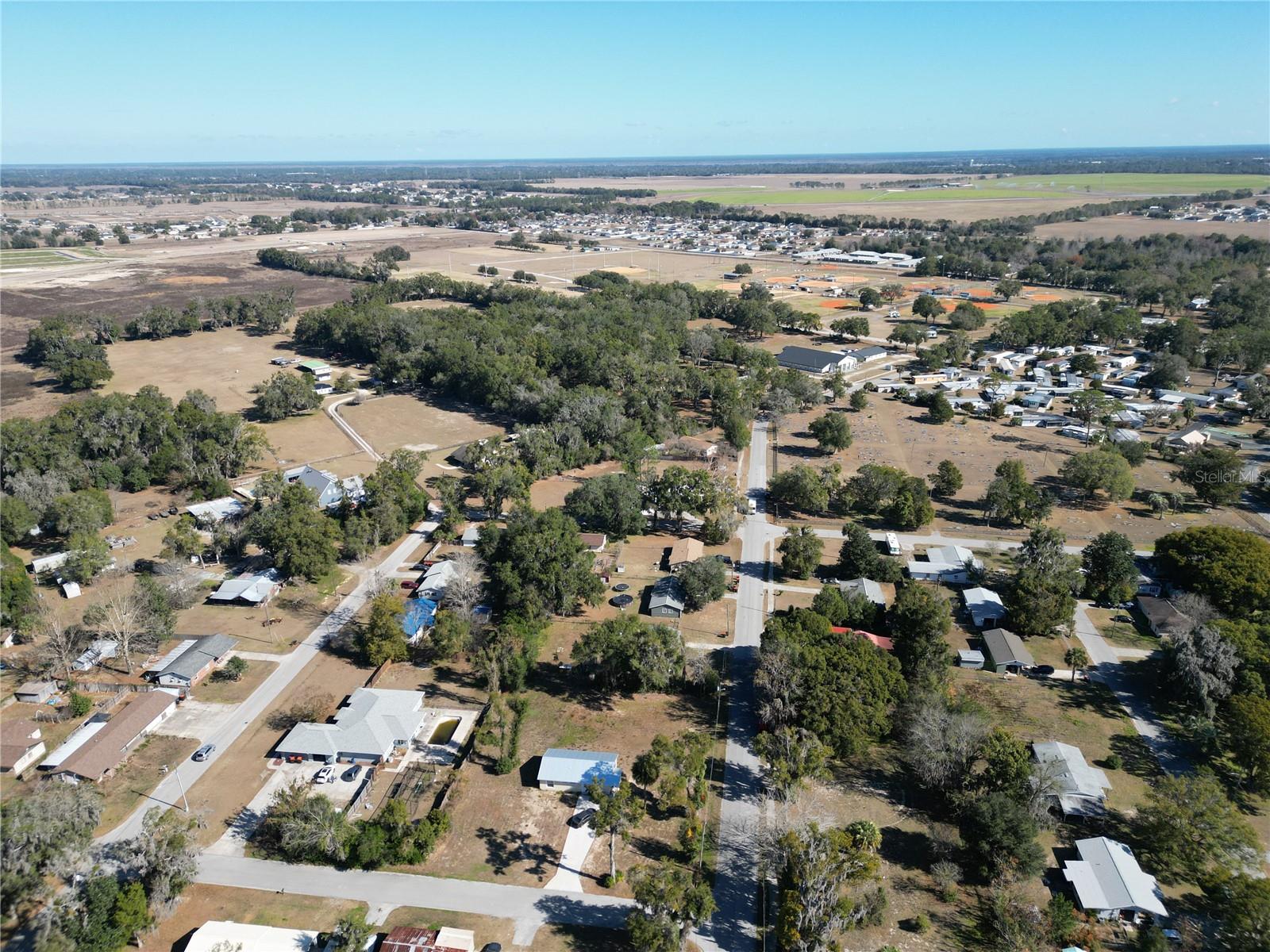 TOWN/BELLEVIEW - Land