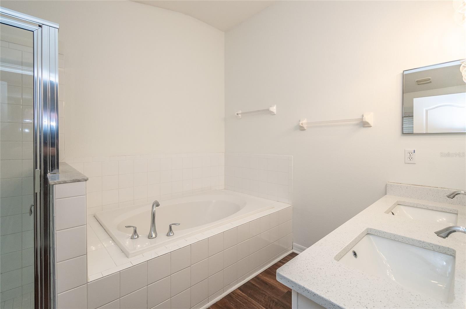 CEDARCREST - Residential