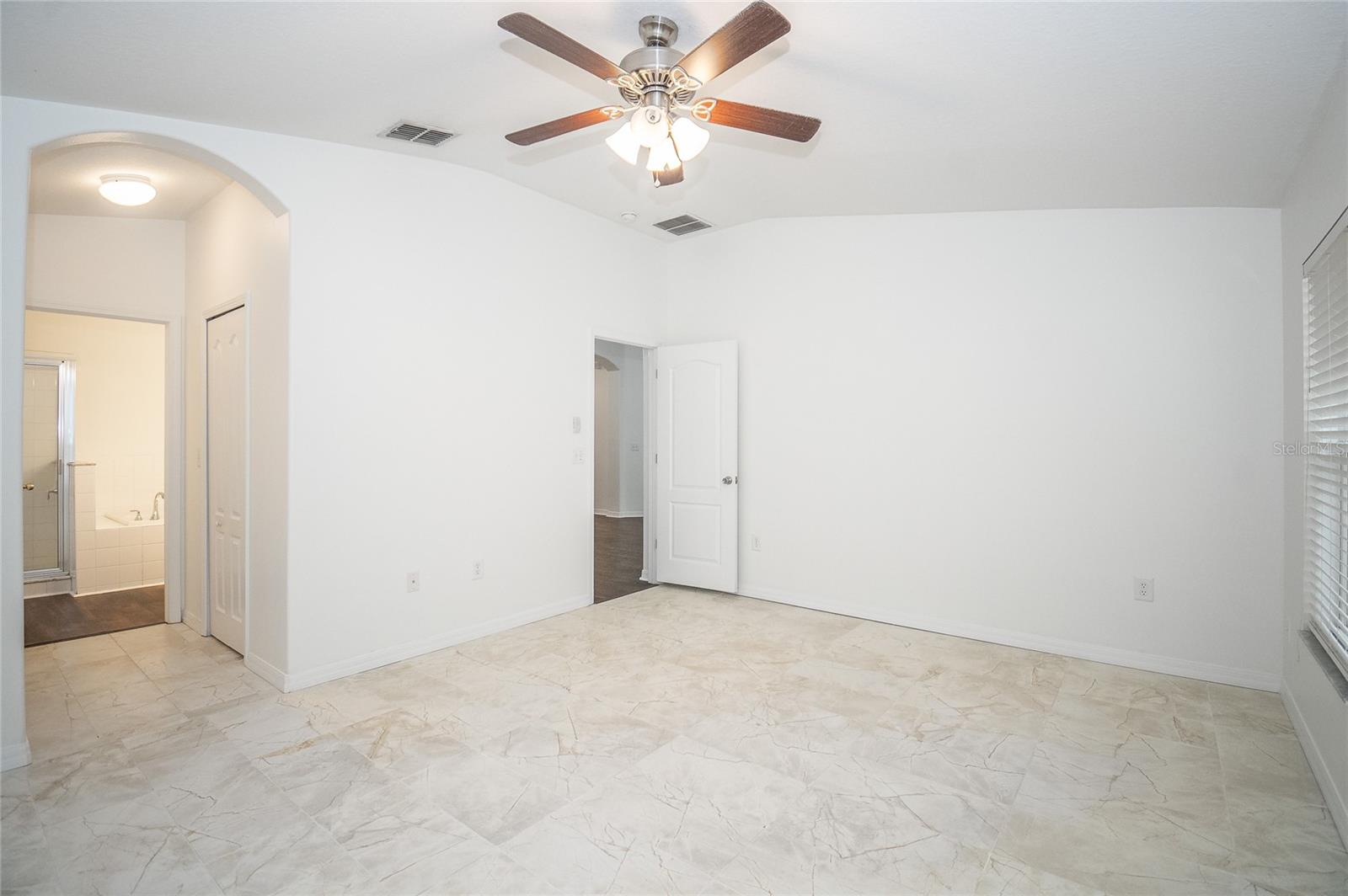 CEDARCREST - Residential