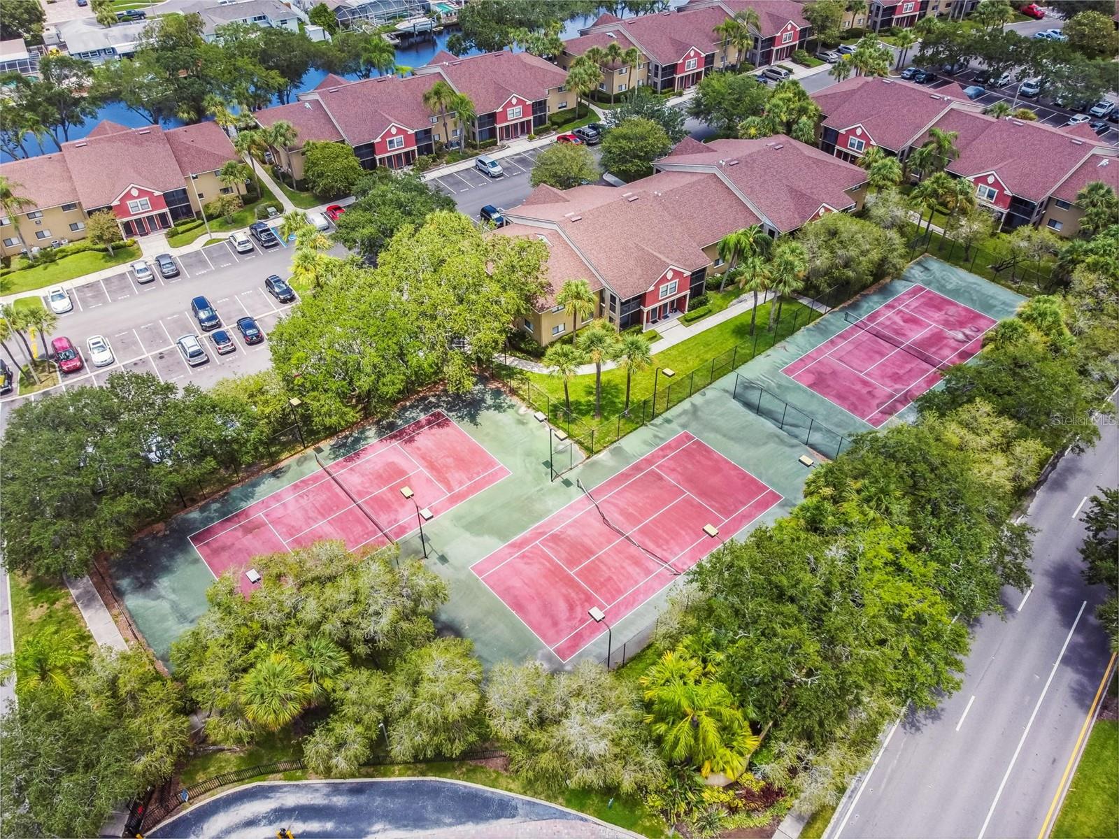 THE GALLERY AT BAYPORT CONDOMI - Residential Lease