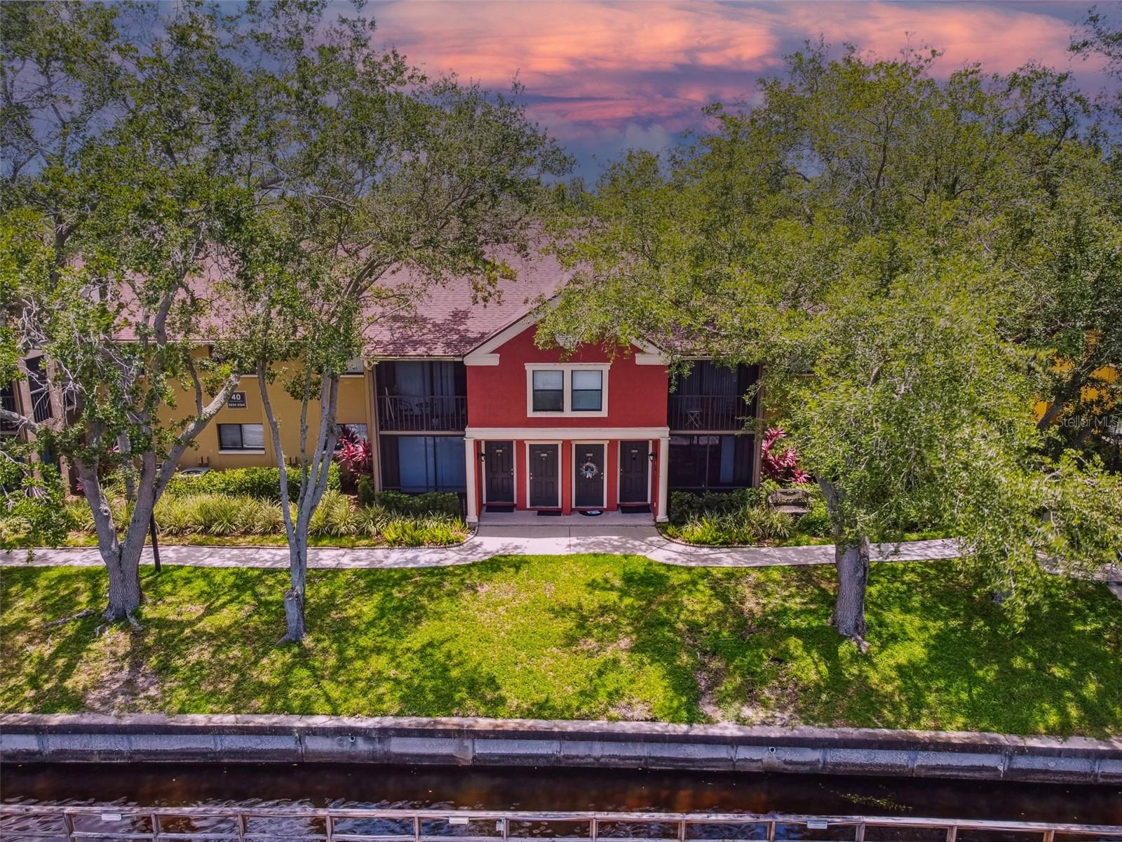 THE GALLERY AT BAYPORT CONDOMI - Residential Lease