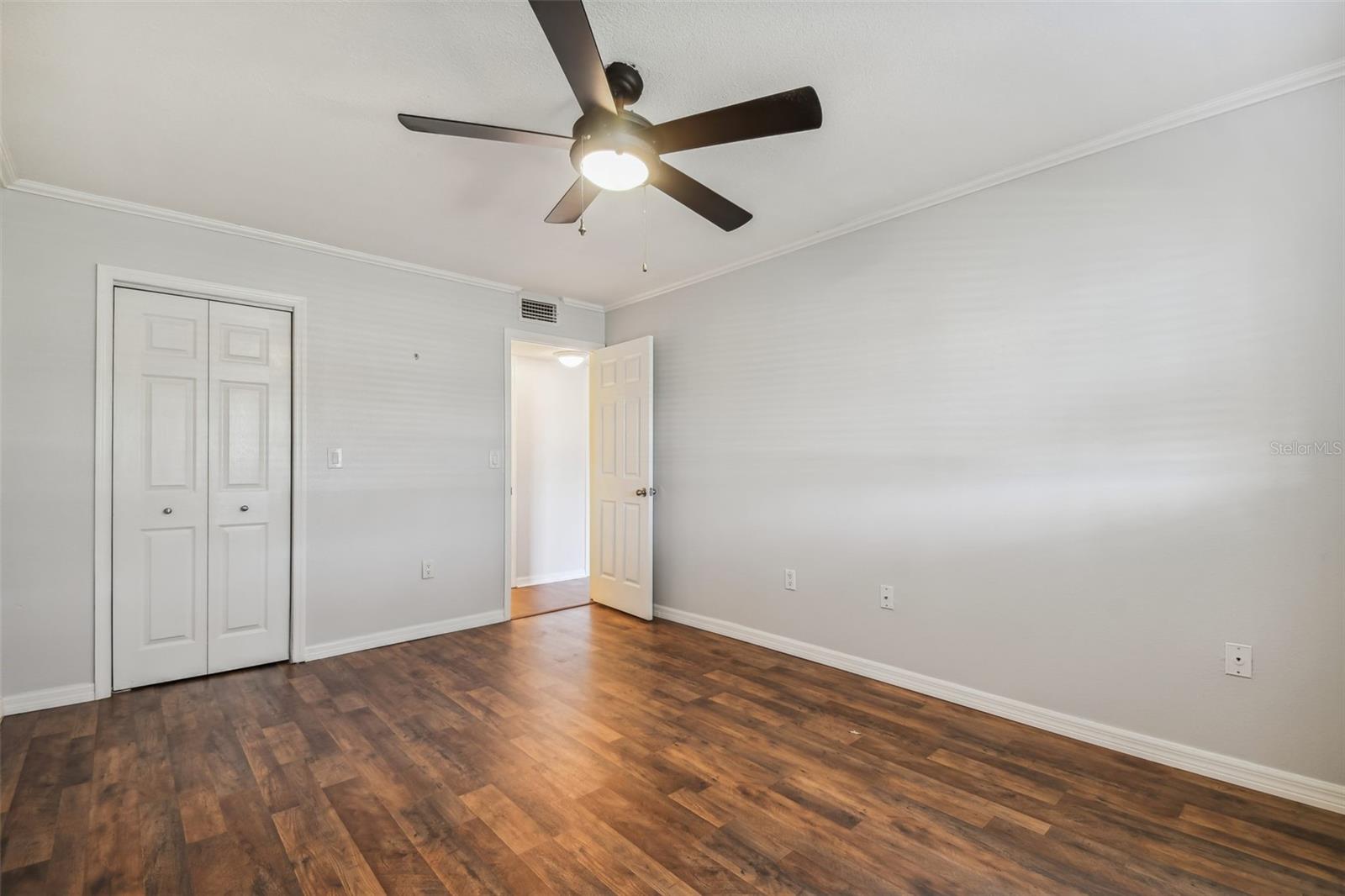 THE GALLERY AT BAYPORT CONDOMI - Residential Lease