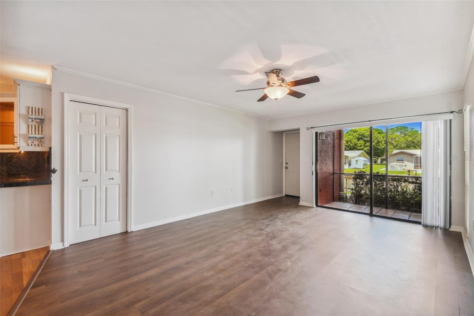 THE GALLERY AT BAYPORT CONDOMI - Residential Lease