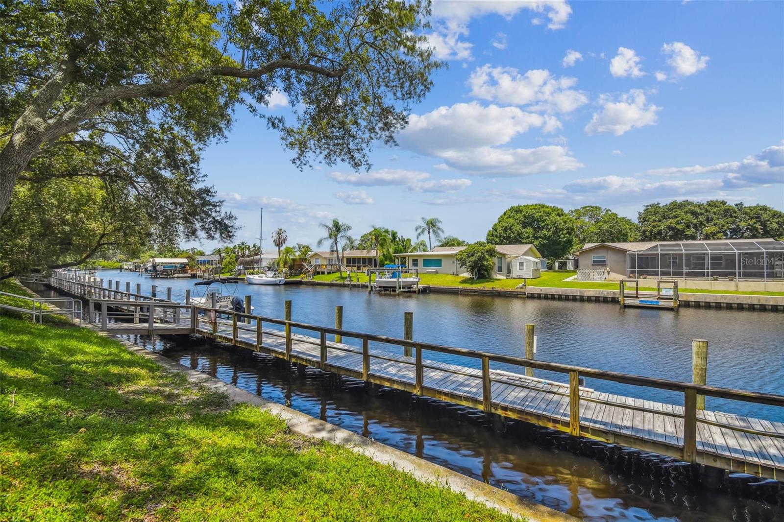 THE GALLERY AT BAYPORT CONDOMI - Residential Lease