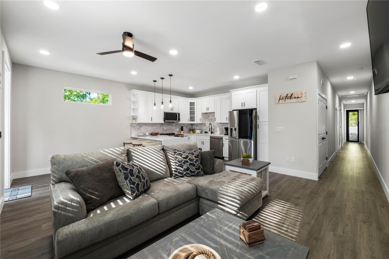 192-194 S LEMON AVENUE