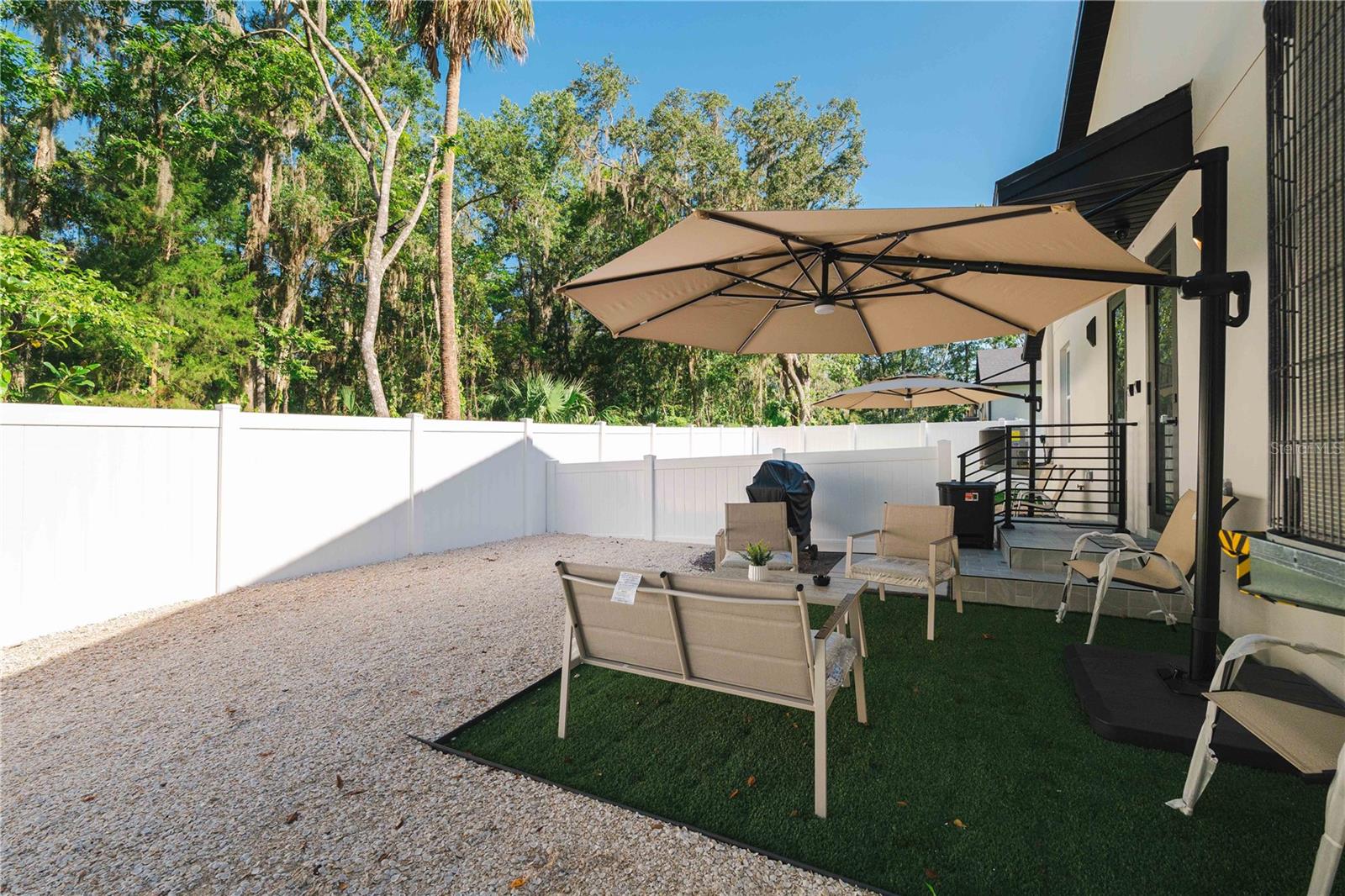 HALES ADD TO BROOKSVL - Residential Income