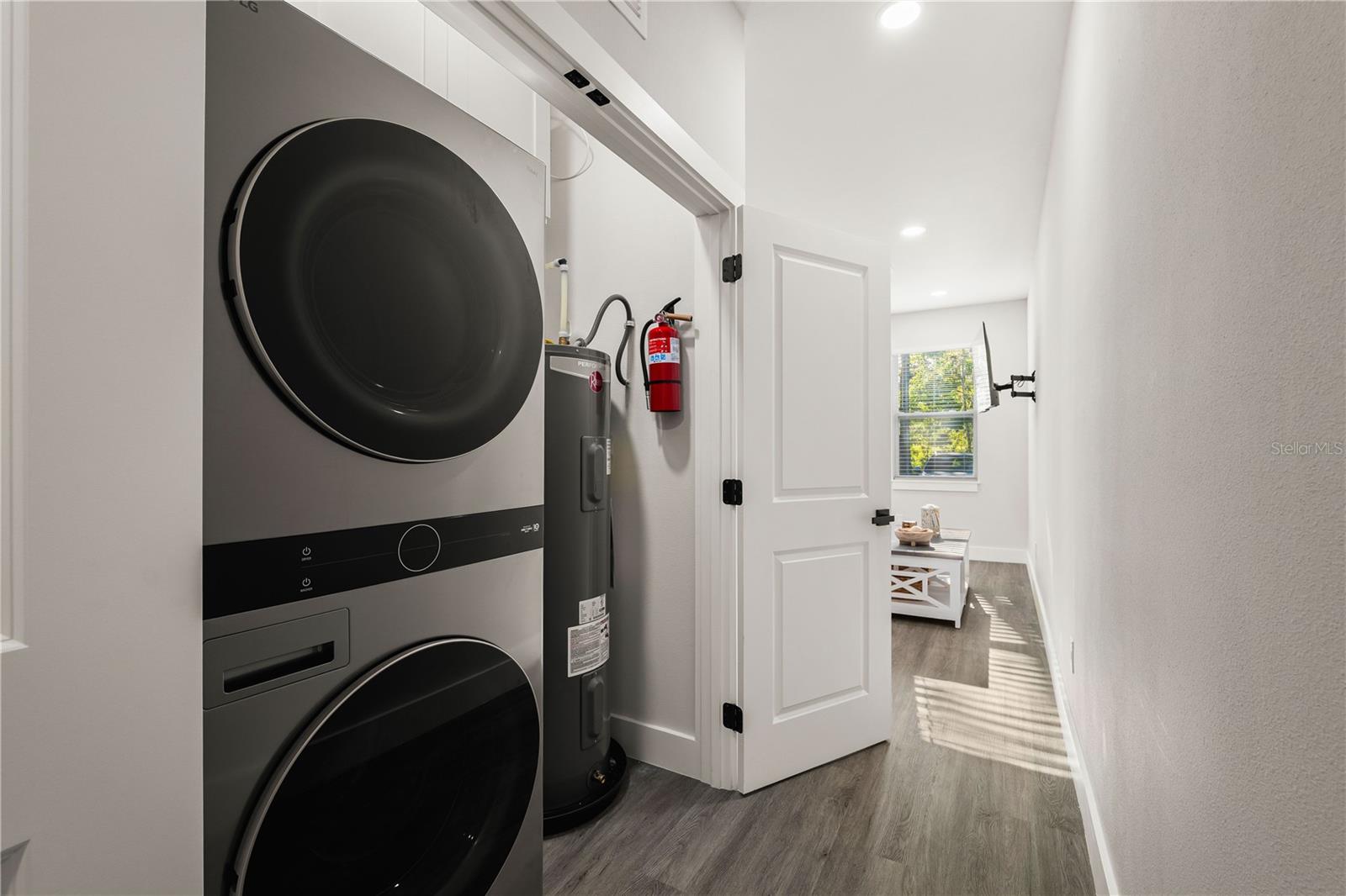 HALES ADD TO BROOKSVL - Residential Income