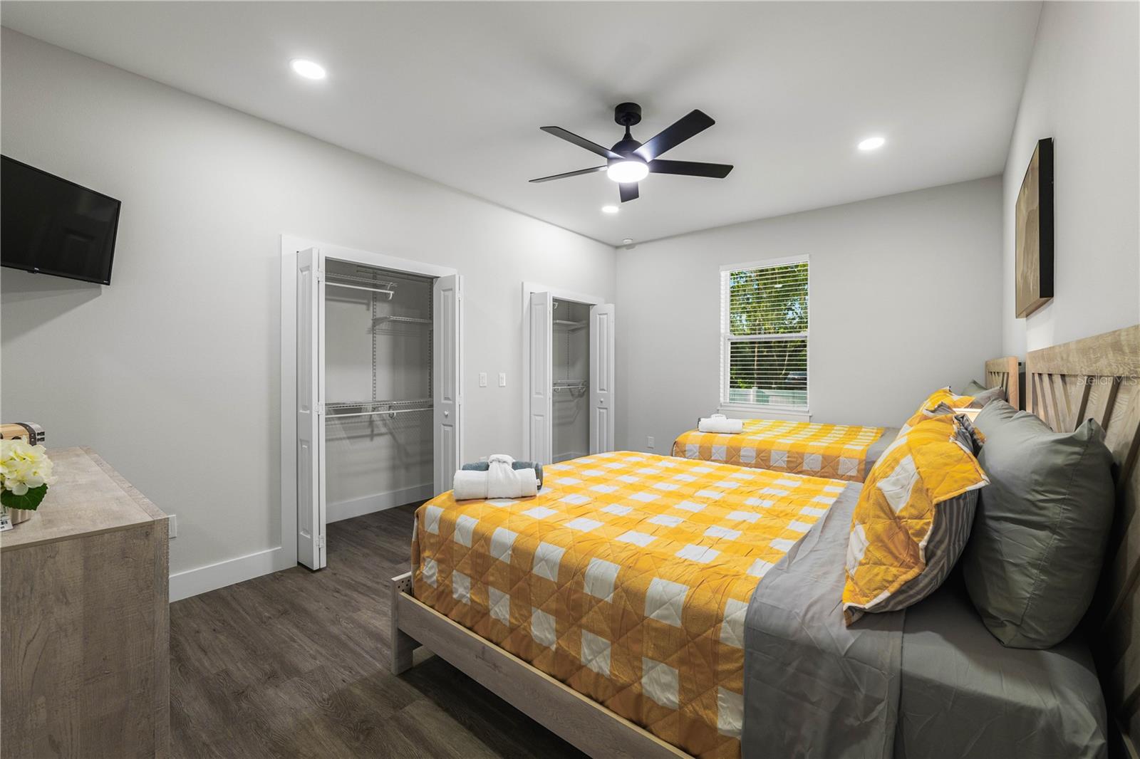 HALES ADD TO BROOKSVL - Residential Income