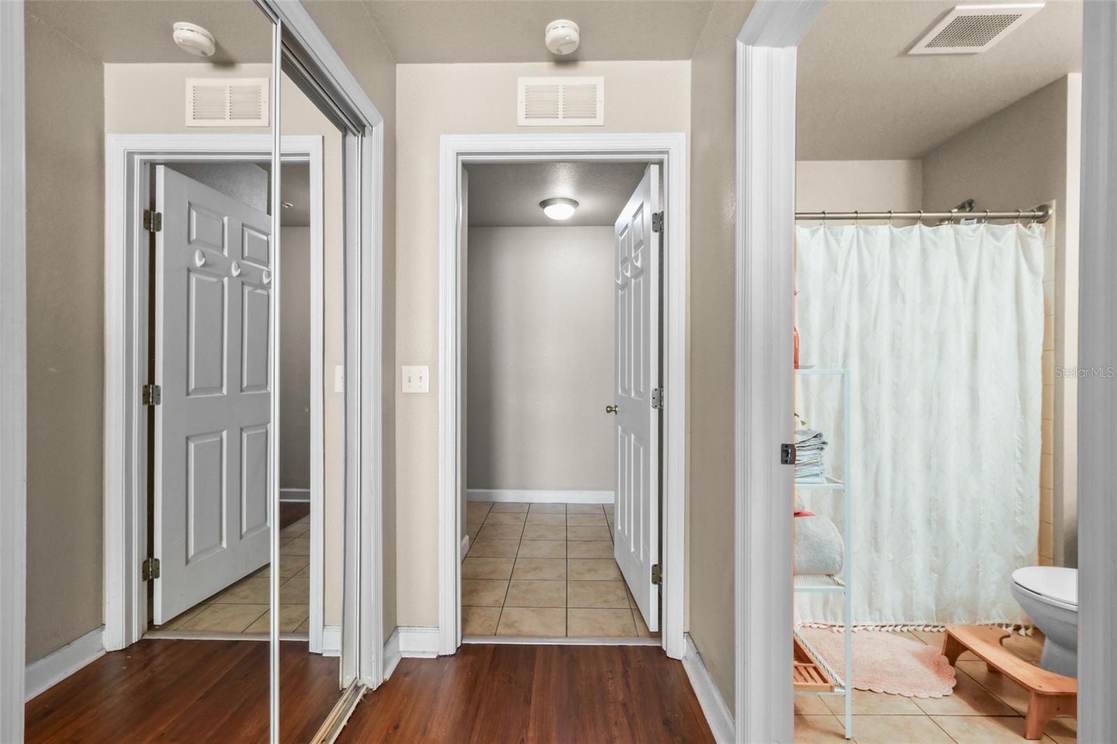 OXFORD TERRACE II CONDO - Residential