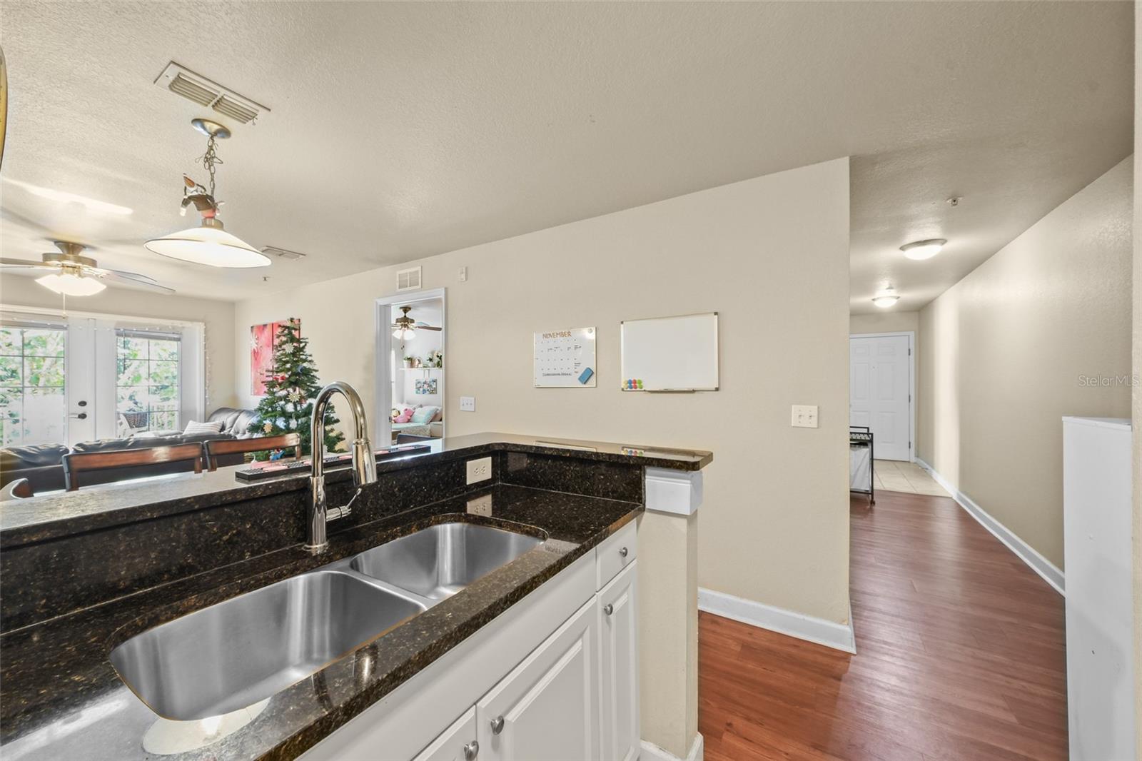 OXFORD TERRACE II CONDO - Residential