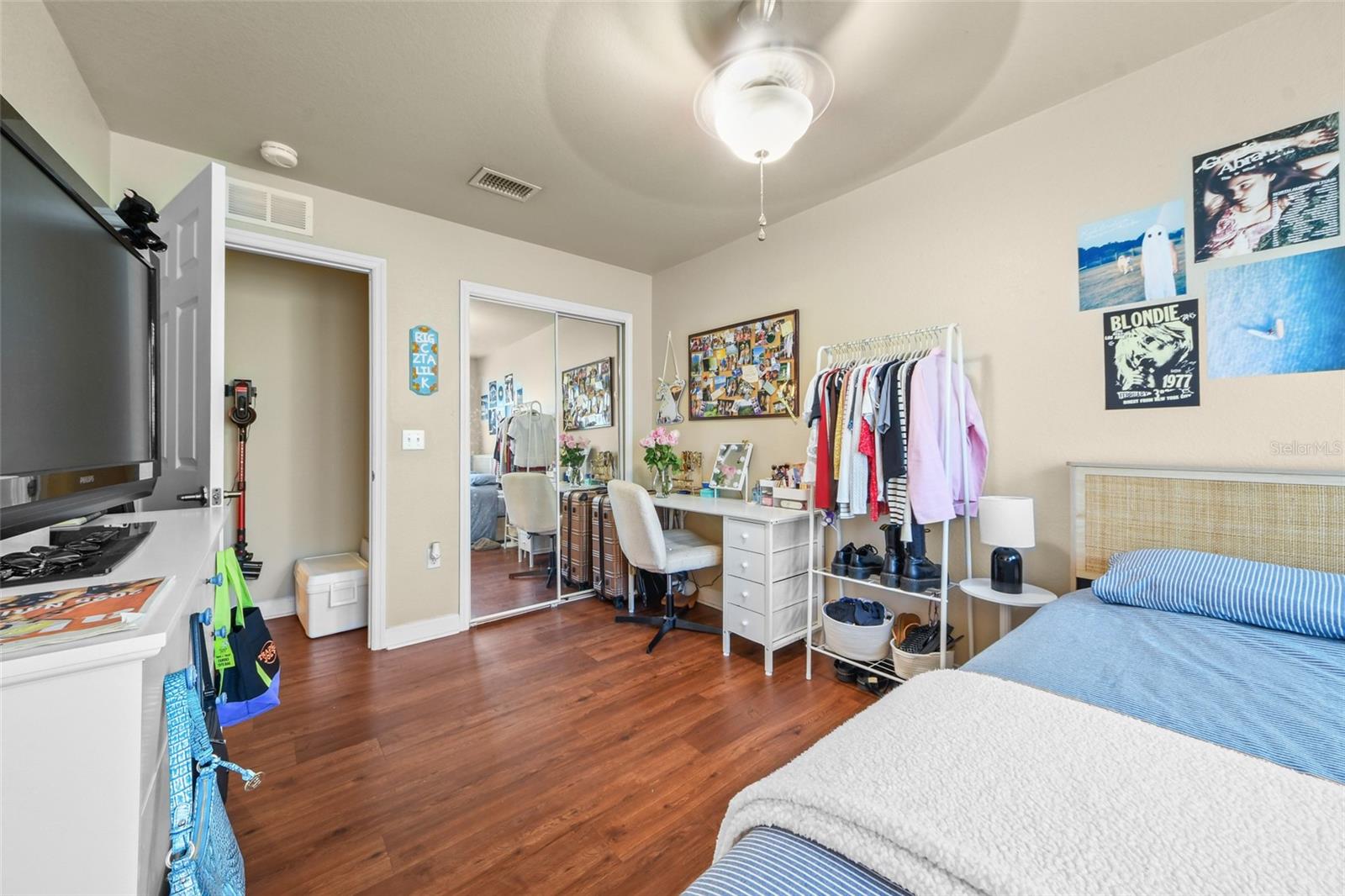 OXFORD TERRACE II CONDO - Residential