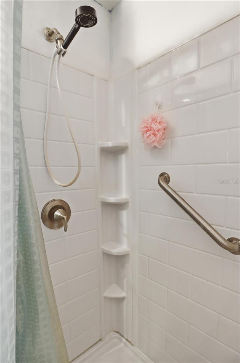 GREEN ACRES - Residential