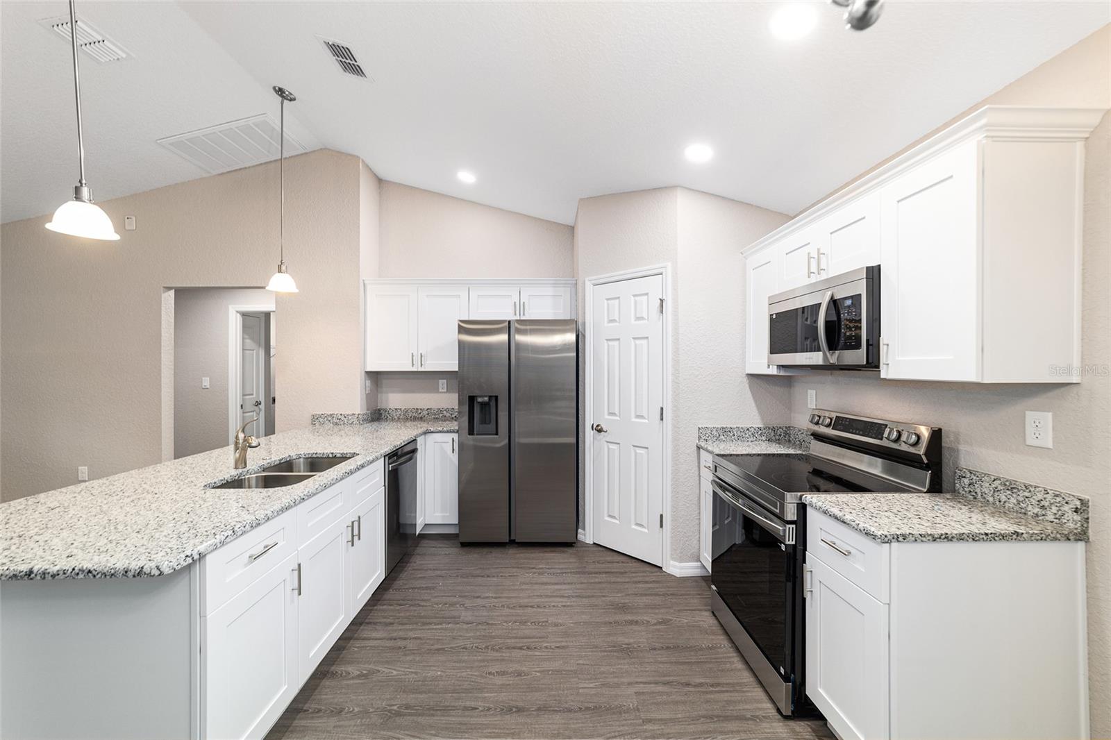 BELLEVIEW HEIGHTS ESTATE - Residential