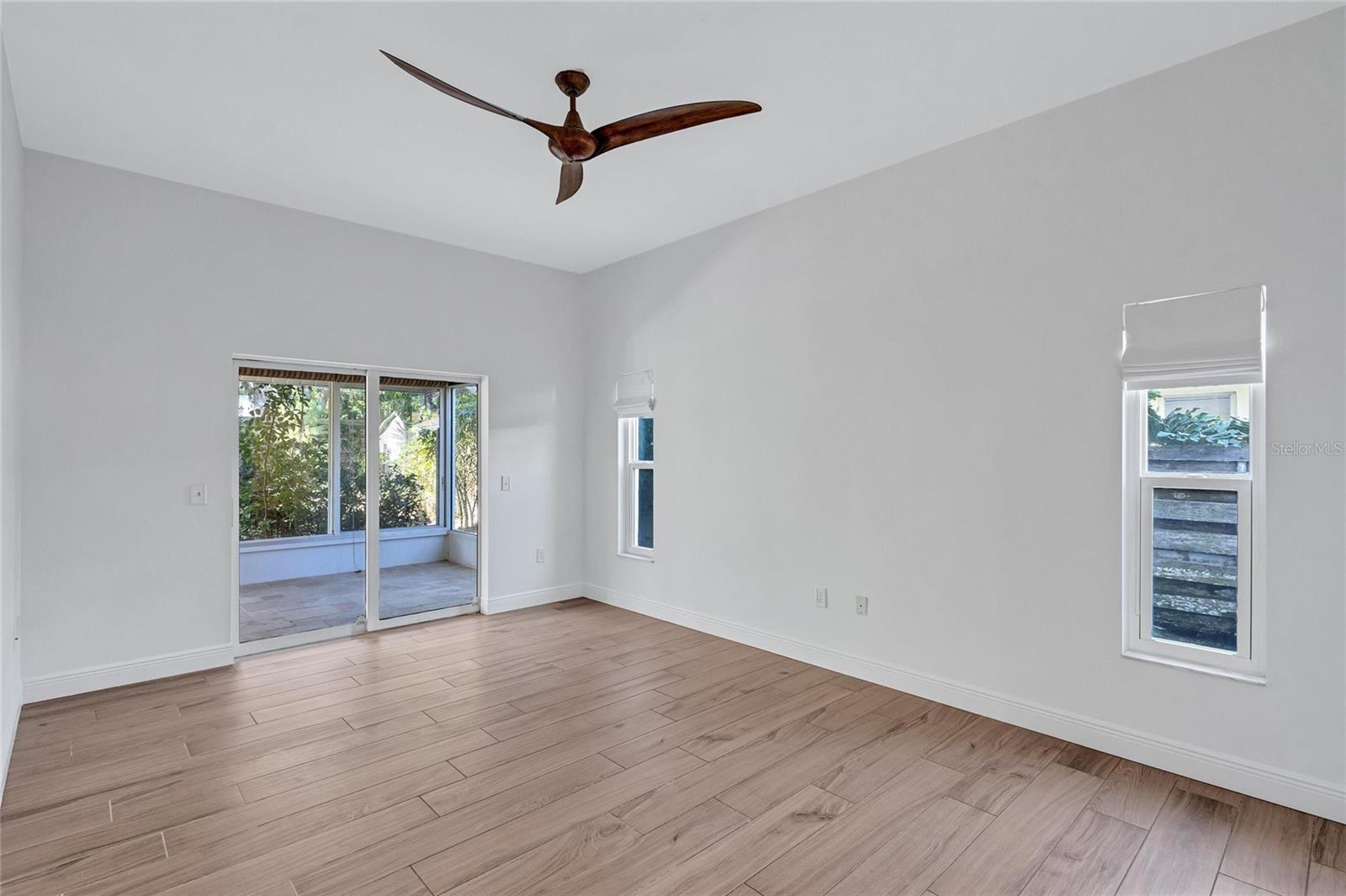 EMERALD GARDENS - Residential