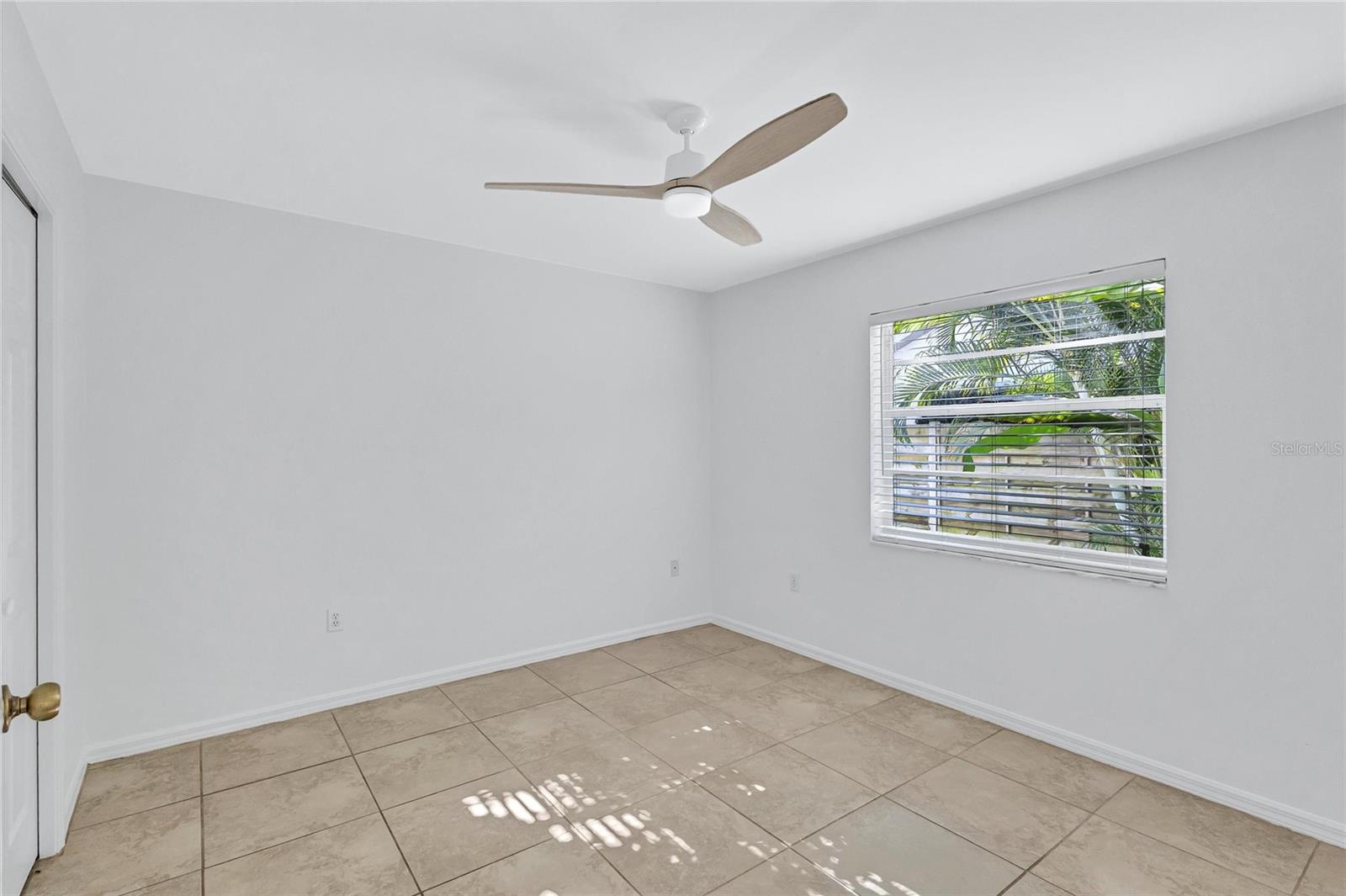 EMERALD GARDENS - Residential