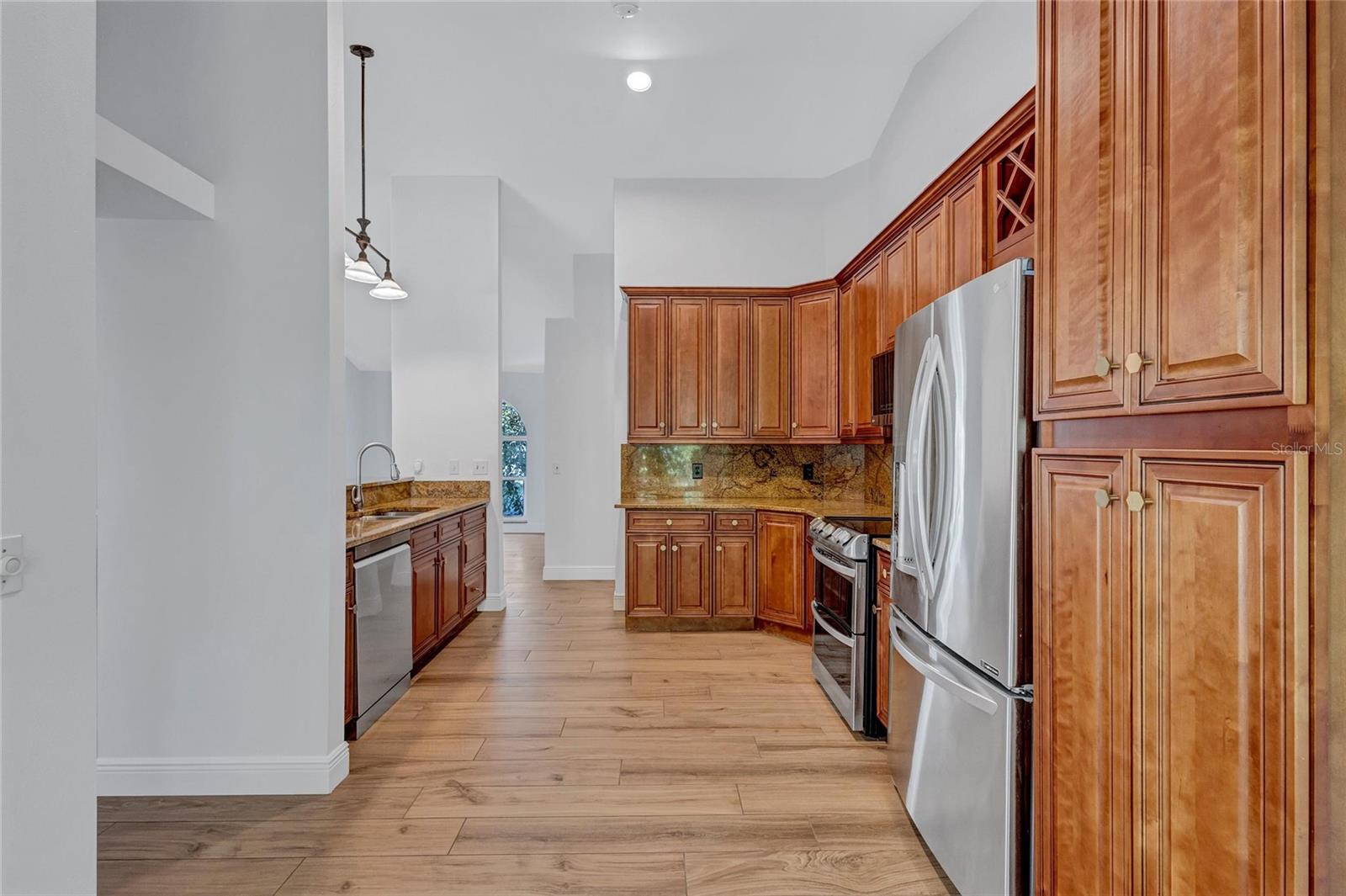 EMERALD GARDENS - Residential