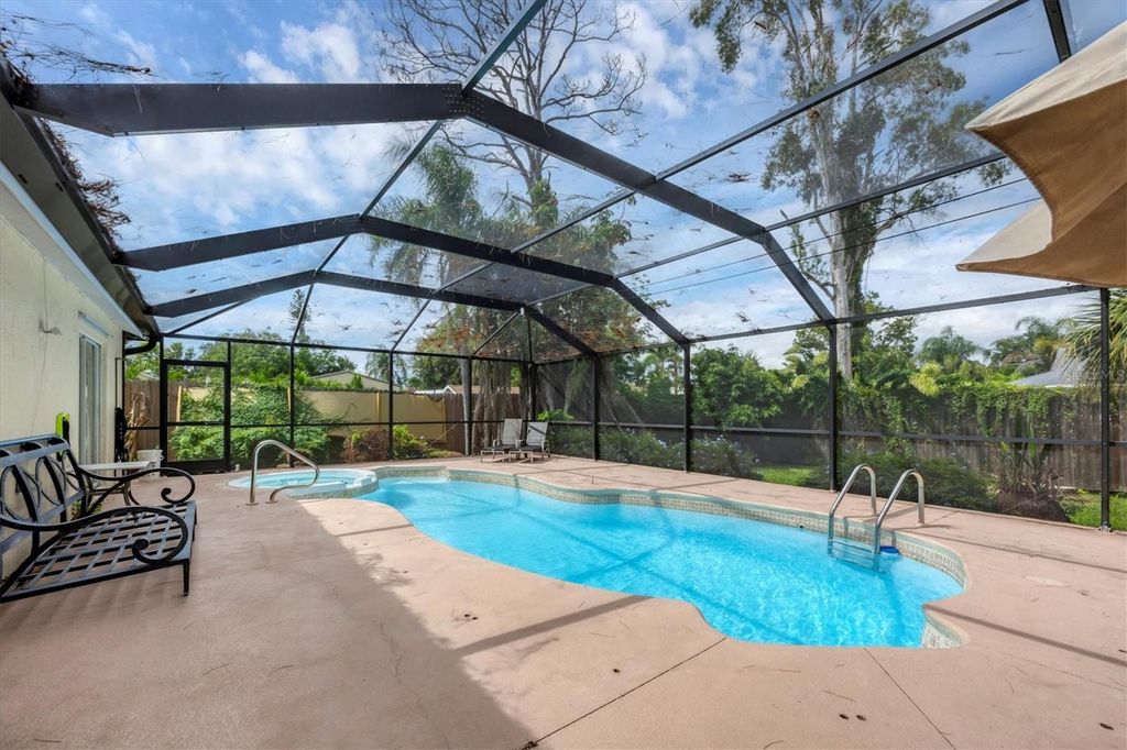 Photo of 2445 Apache Street, Sarasota, FL 34231 (MLS # N6139245)
