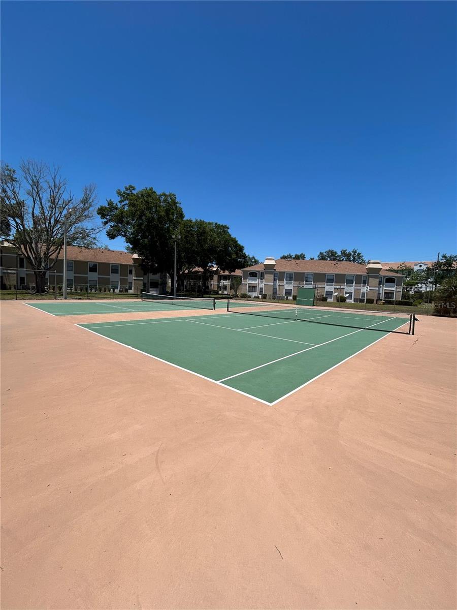CLUB VILLAS AT WIMBLEDON PARK CONDO - Residential