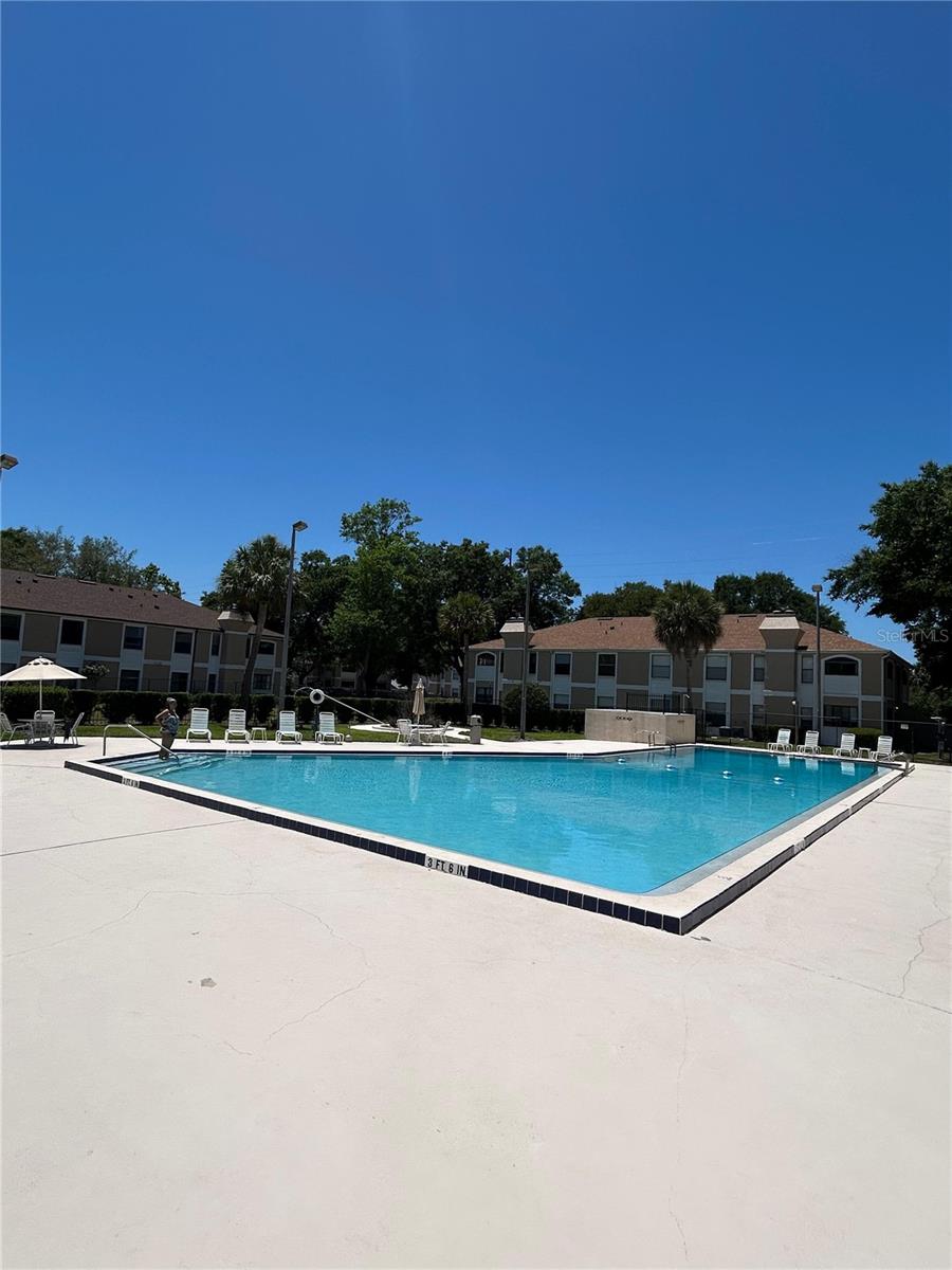 CLUB VILLAS AT WIMBLEDON PARK CONDO - Residential